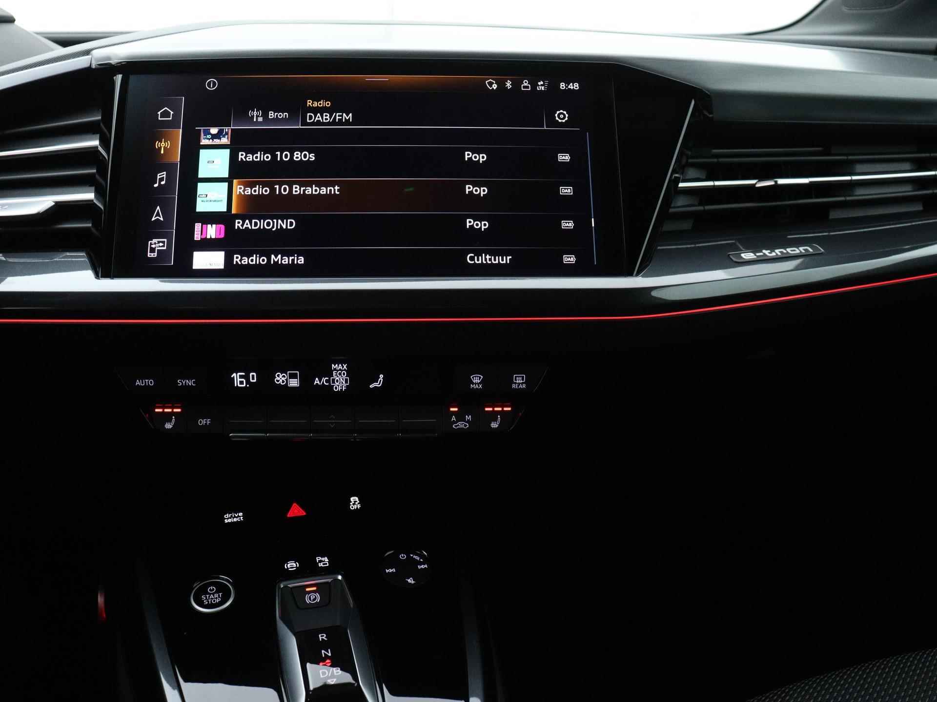 Audi Q4 e-tron 40 S edition 77 kWh 204 PK | Virtual cockpit | Navigatie | LED matrix | Camera | Parkeersensoren | Getint glas | Stoelverwarming | Lichtmetalen velgen | Cruise control | Elektrische kofferklep | Fabrieksgarantie | - 15/32