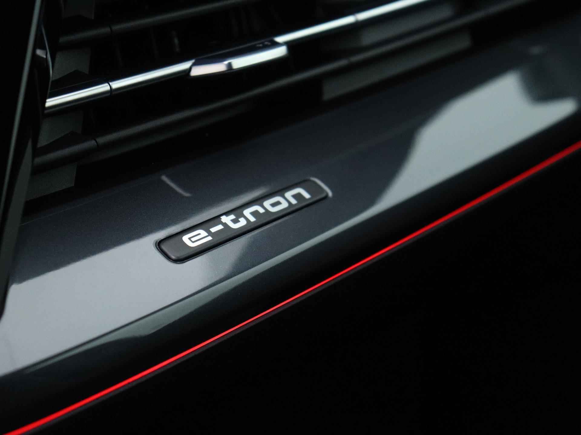 Audi Q4 e-tron 40 S edition 77 kWh 204 PK | Virtual cockpit | Navigatie | LED matrix | Camera | Parkeersensoren | Getint glas | Stoelverwarming | Lichtmetalen velgen | Cruise control | Elektrische kofferklep | Fabrieksgarantie | - 23/32