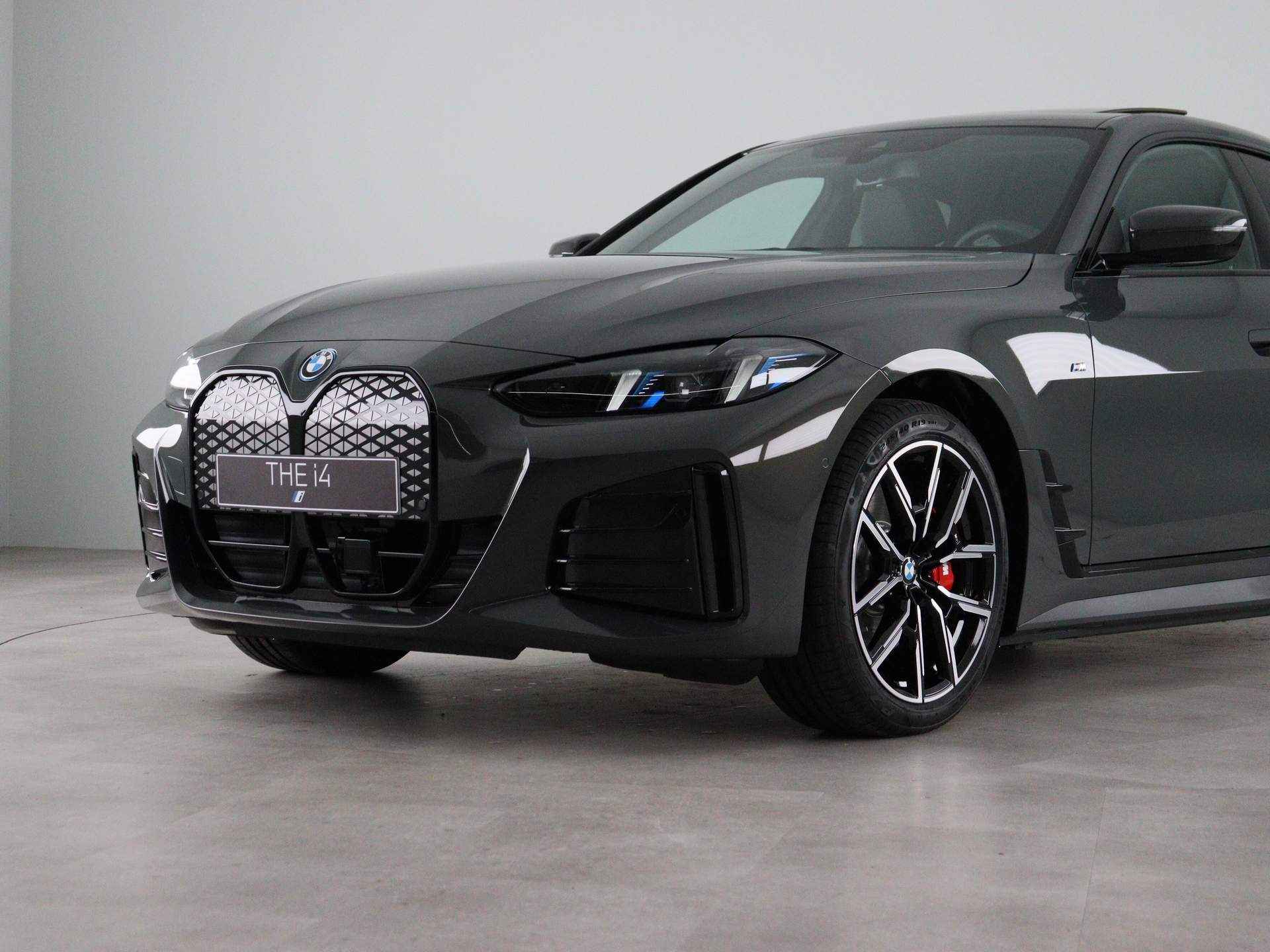 BMW i4 eDrive35 M Sport Edition M Sportpakket Pro - 22/26