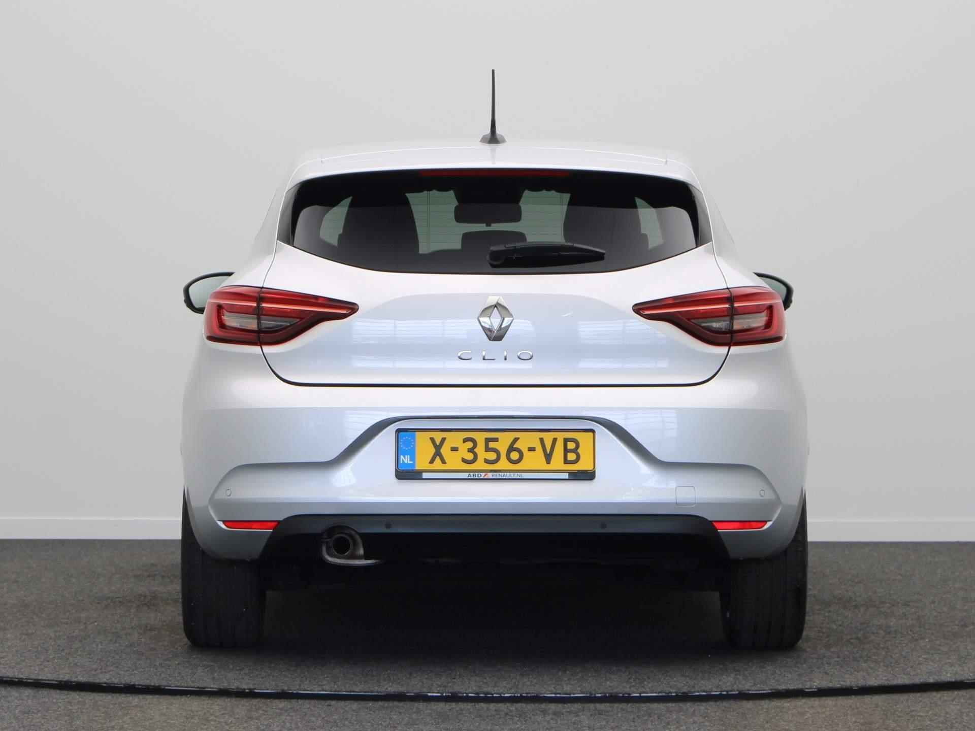 Renault Clio TCe 90pk Evolution | Navigatie | Parkeersensoren achter | 16" Lichtmetaal | - 5/39