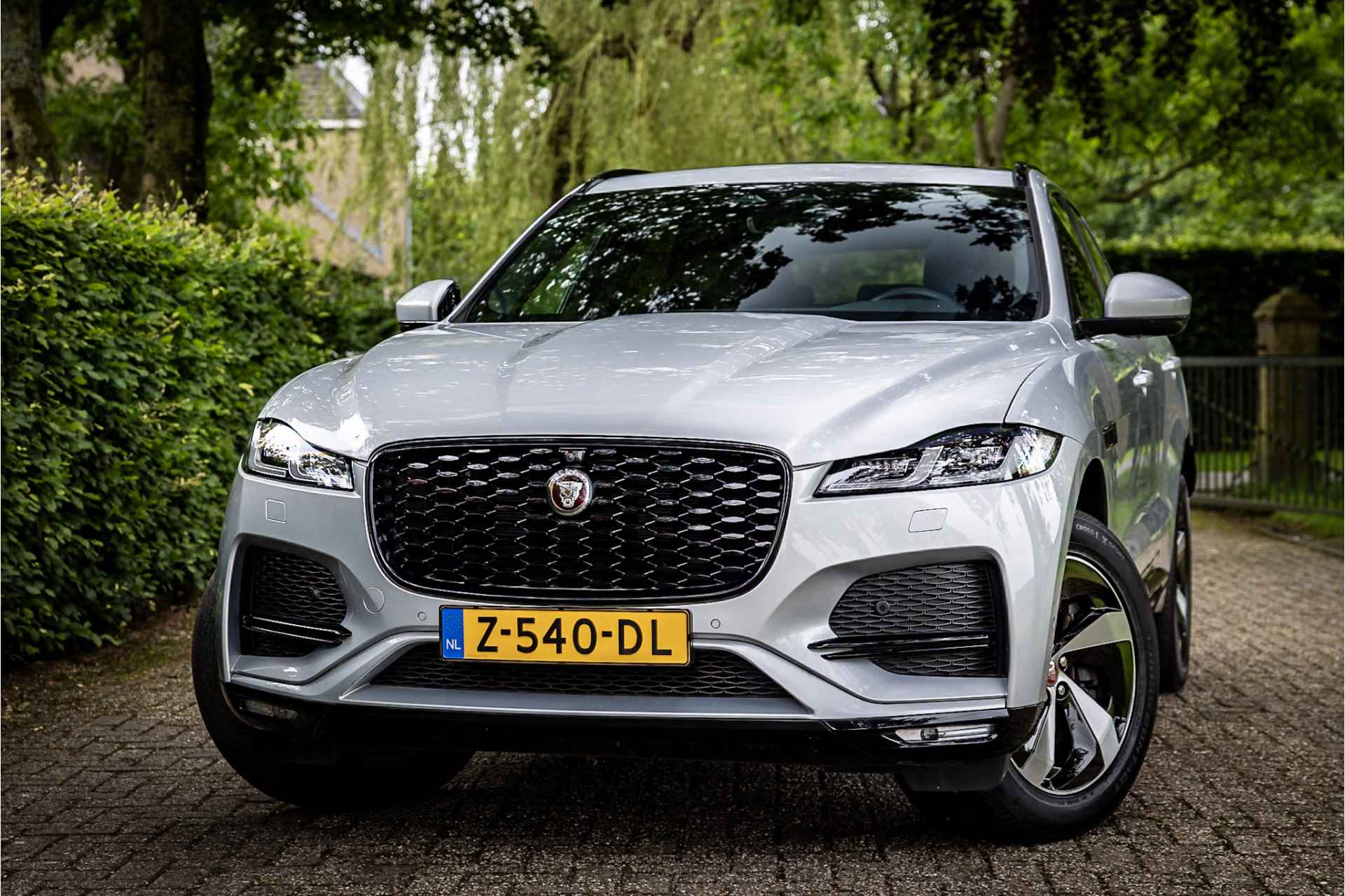 Jaguar F-Pace 2.0 P400e PHEV S Panorama Meridian Pivi Pro 360 Camera - 25/30