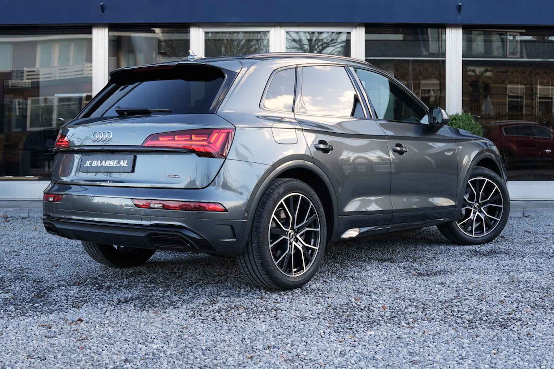 AUDI Q5 55 TFSI E S EDITION - 5/44