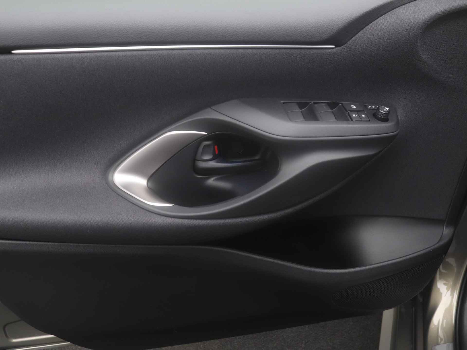 Mazda 2 Hybrid 1.5 Select automaat met panoramadak : dealer onderhouden - 12/43