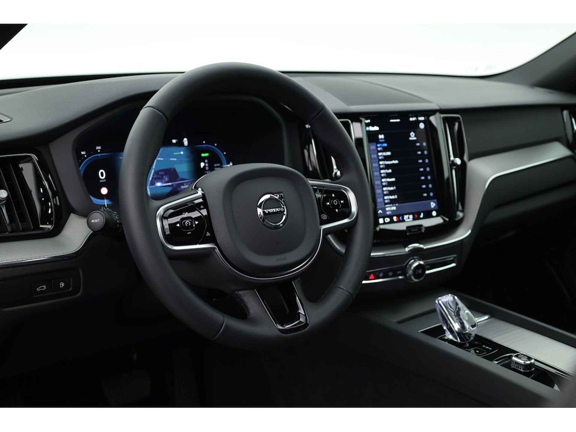 Volvo XC60 2.0 350PK T6 Plug-in hybrid AWD Plus Black Edition, Pano-dak, 360 camera - 11/31