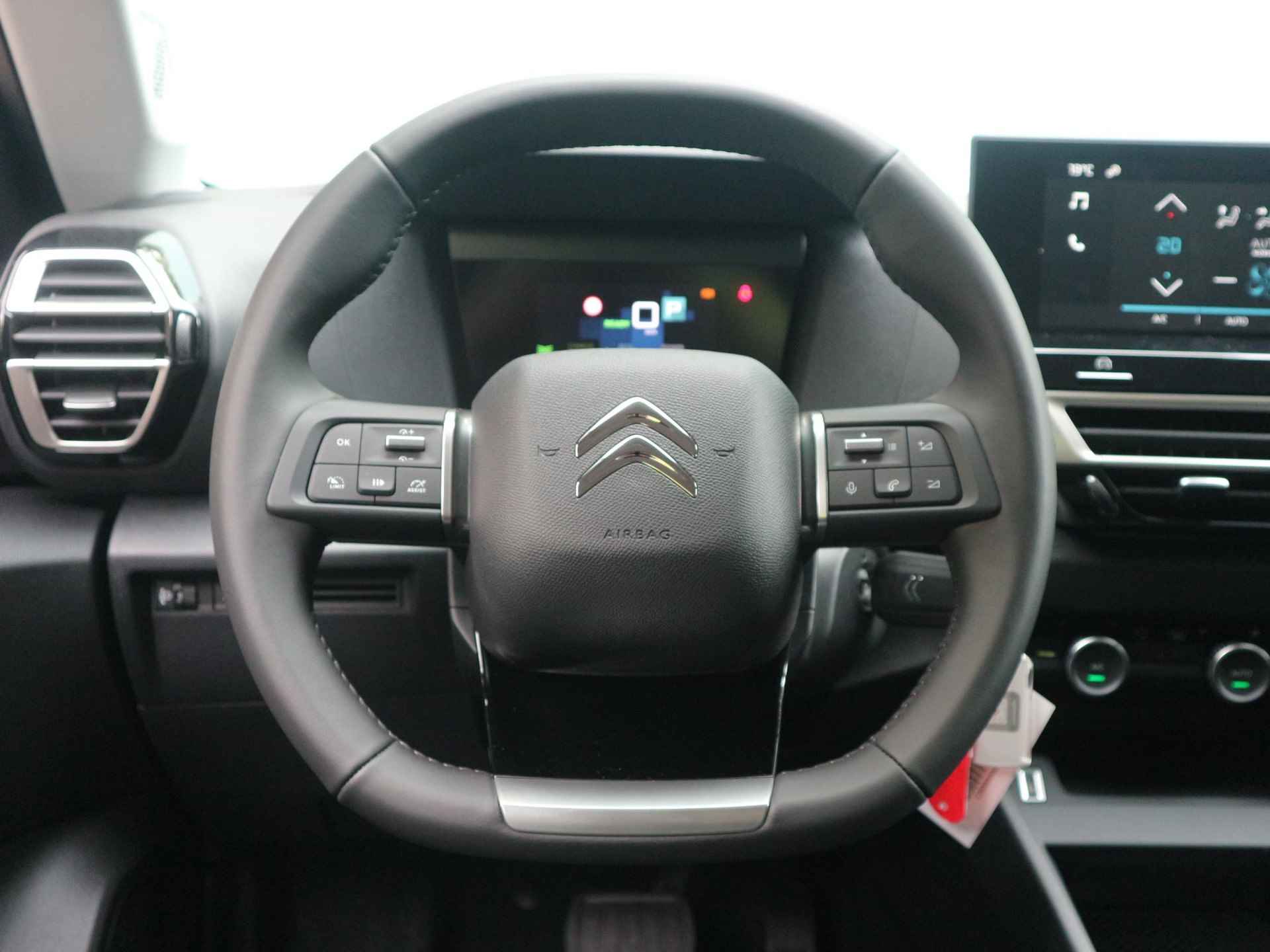 Citroen Ë-C4 You 50 kWh / Camera / Climate control / Full LED - 9/39