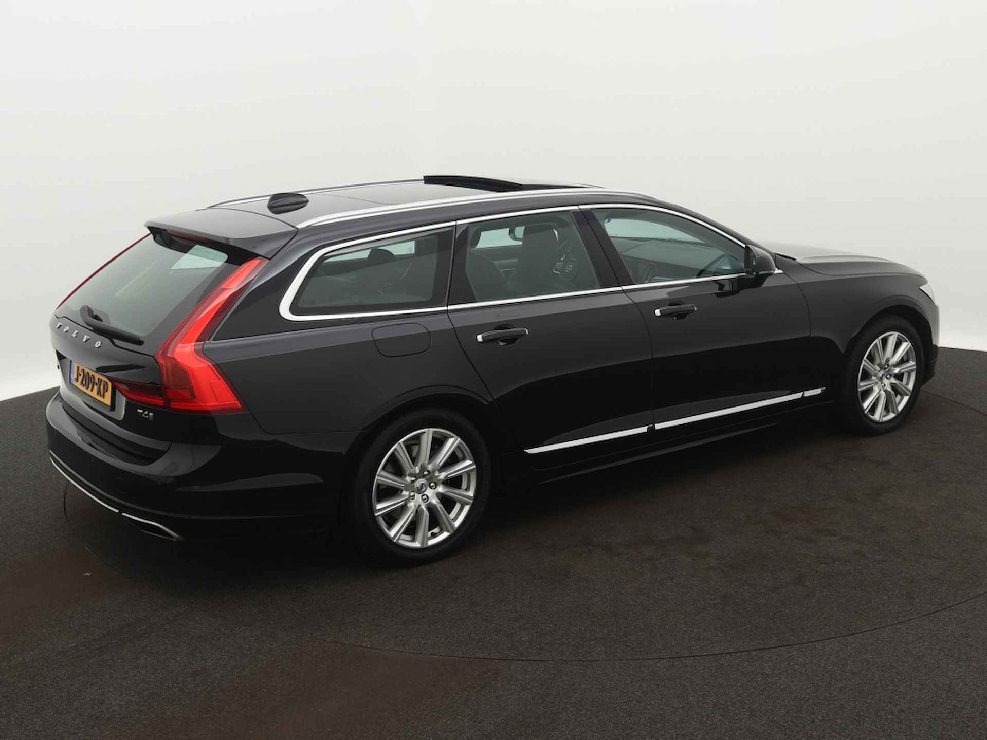 Volvo V90 2.0 T4 Business Luxury + - 11/41