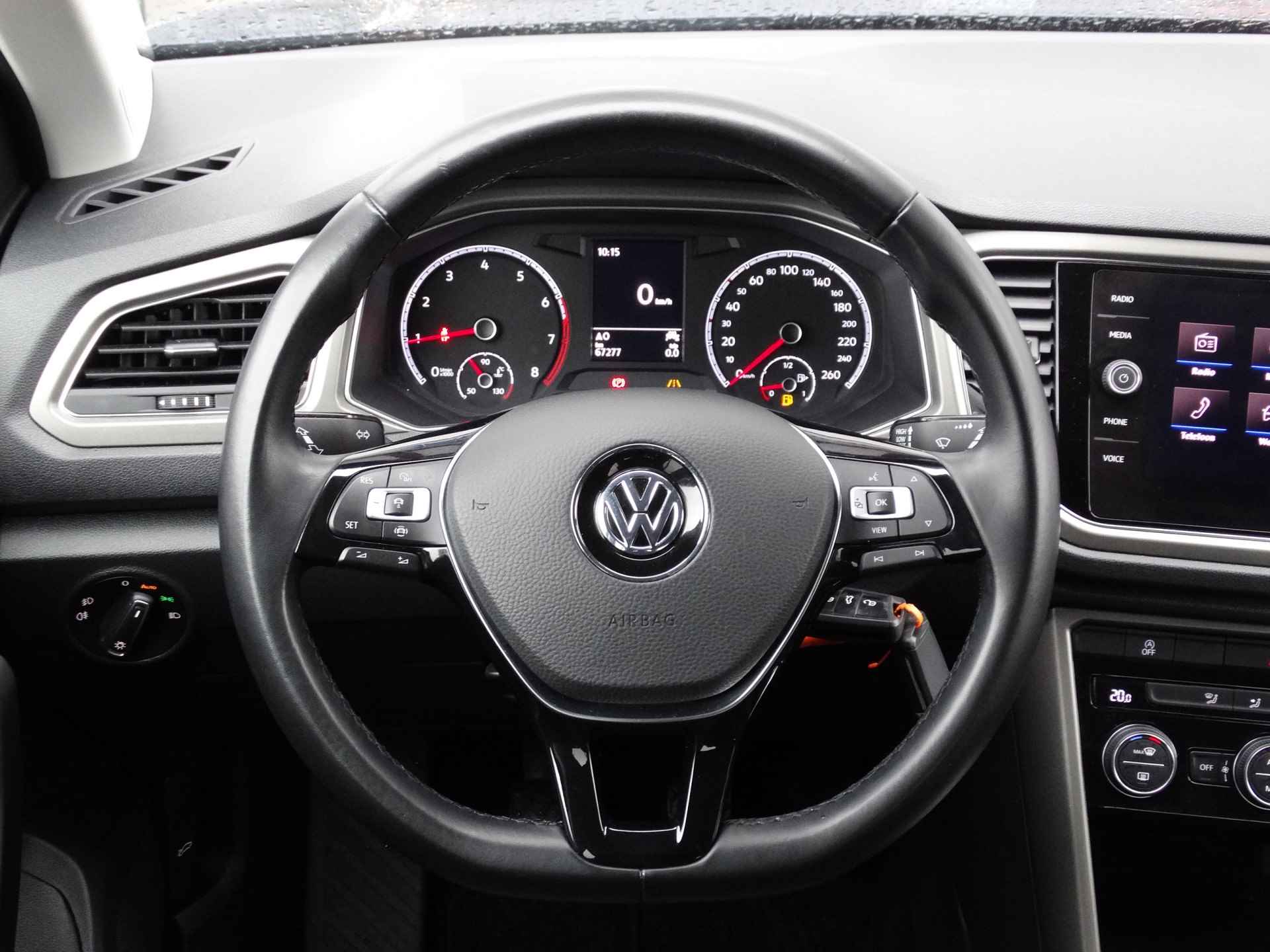 Volkswagen T-Roc 1.0 TSI 115PK Style | Navigatie | Climate Control | Parkeersensoren | - 16/26