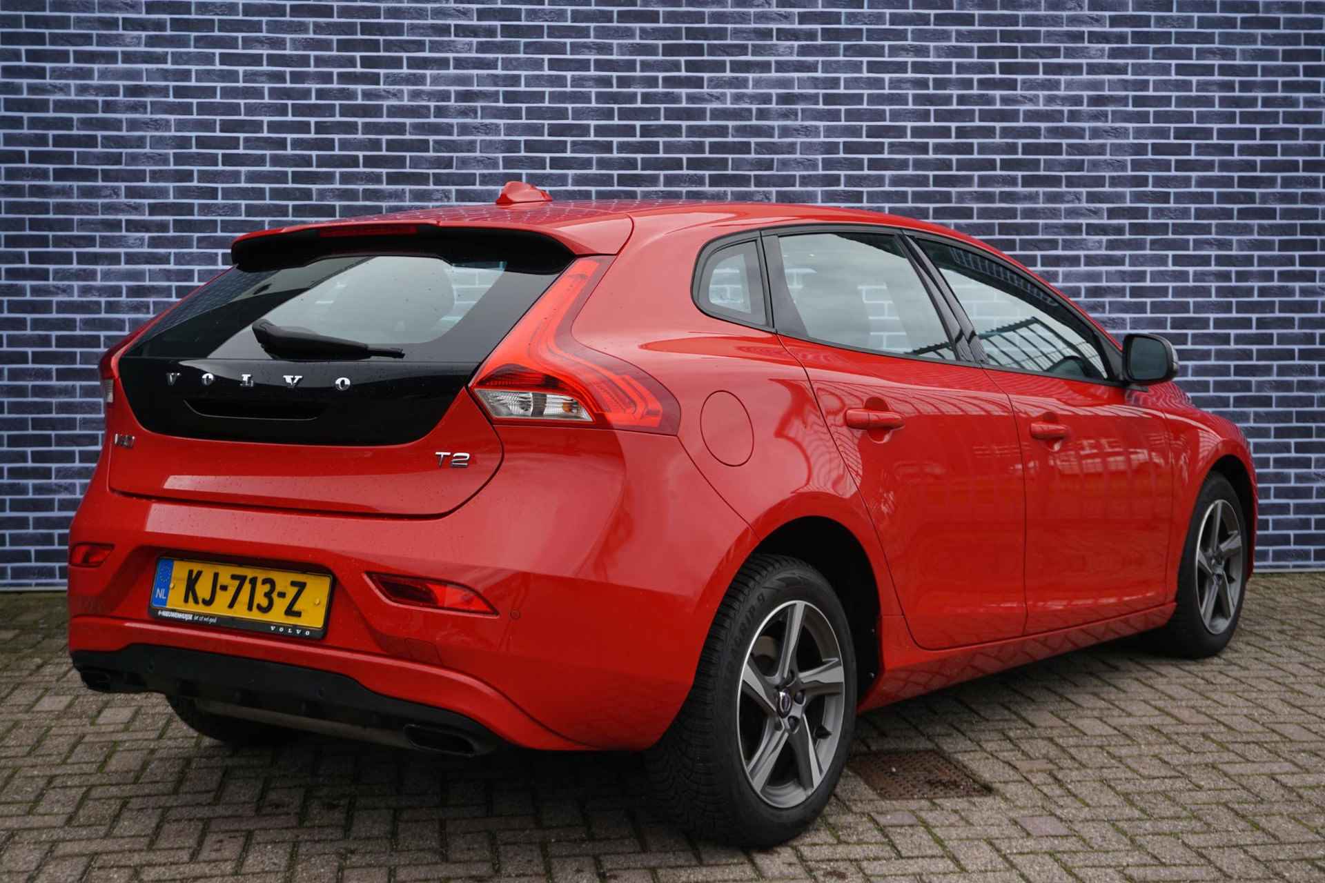 Volvo V40 T2 Nordic+ | Nieuw Binnen | Full Led | Standkachel | Stoelverwarming | Verwarmbare voorruit | Styling Pack | - 4/16