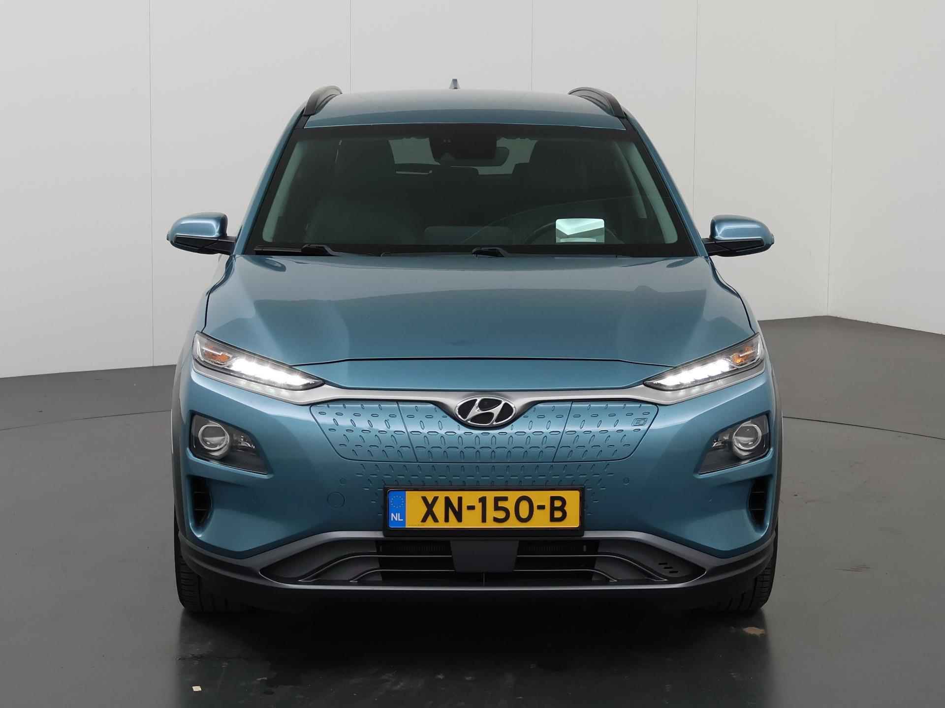 Hyundai Kona EV Premium 64 kWh | Navigatie | Head-Up | Krell Sound | Stoelverkoeling&Verwarming  | Dodehoekdetectie | Keyless Go | Parkeercamera | - 4/45