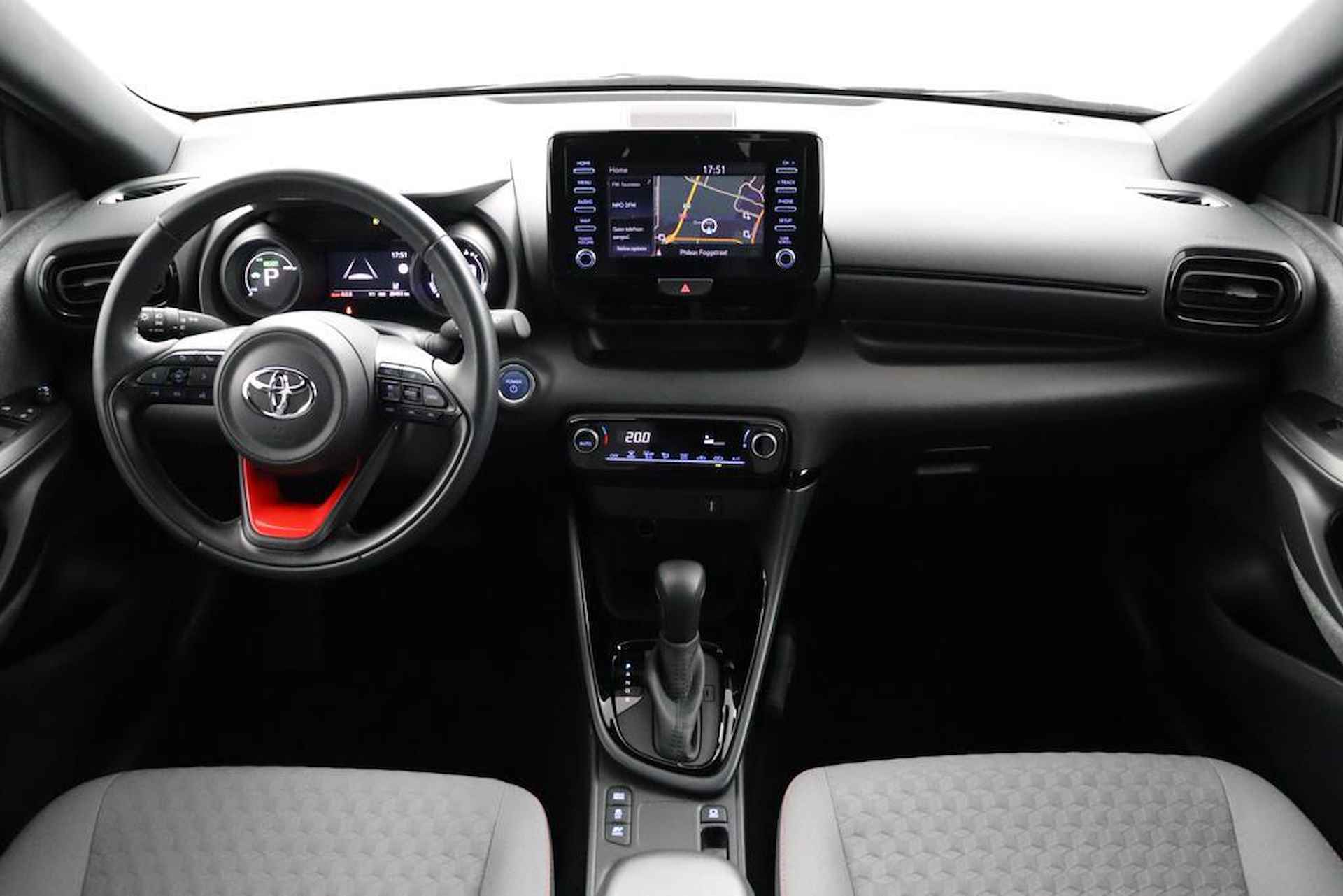 Toyota Yaris 1.5 Hybrid Tokyo Spirit | Navigatie | Climate-Control | Apple Carplay/Android Auto | - 4/48