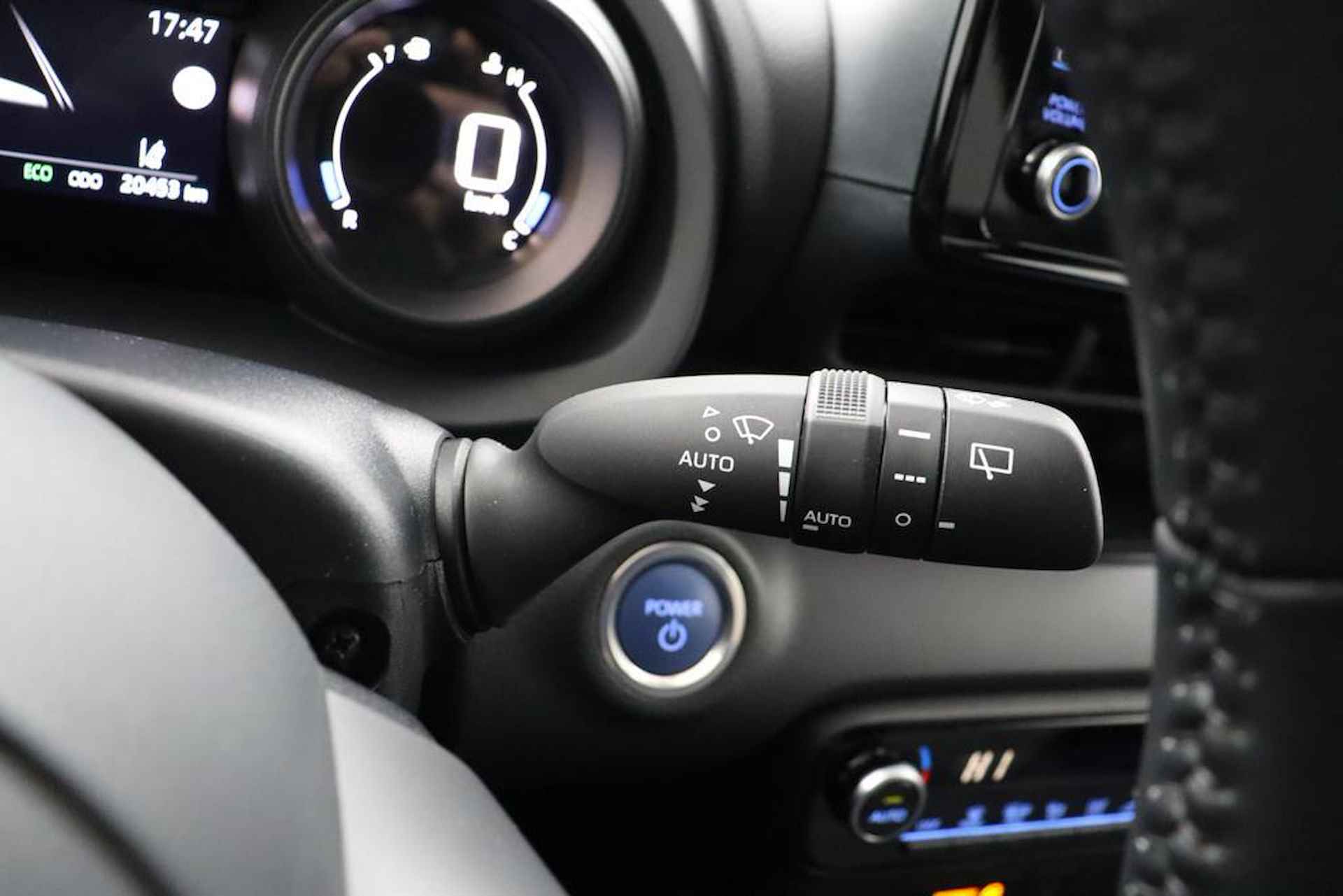 Toyota Yaris 1.5 Hybrid Tokyo Spirit | Navigatie | Climate-Control | Apple Carplay/Android Auto | - 31/48