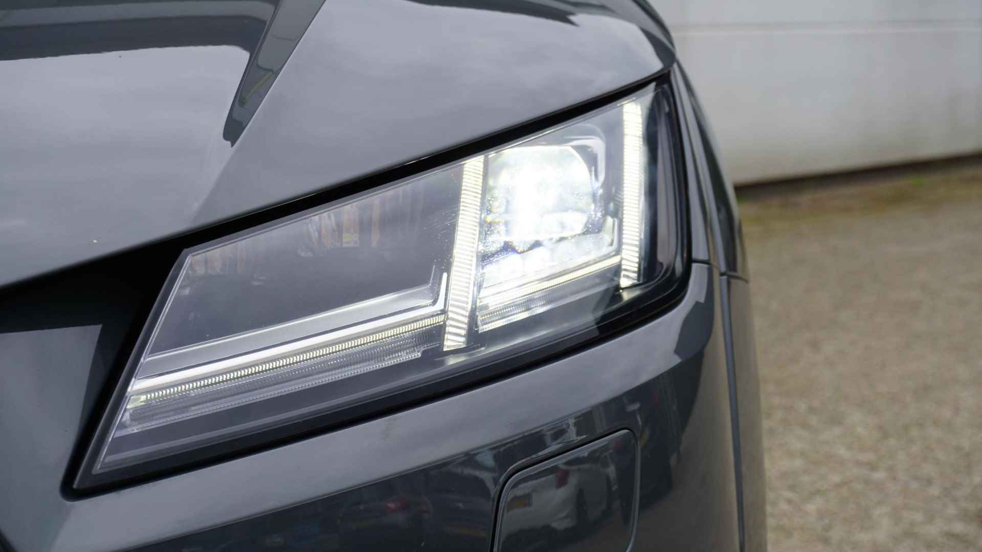 Audi TT Roadster 1.8 TFSI 180pk 2x S-Line B&O Virtual Cockpit Alcantara/Leder Drive Select LED 18inch LM *Nano Grey* Complete TT - 50/64
