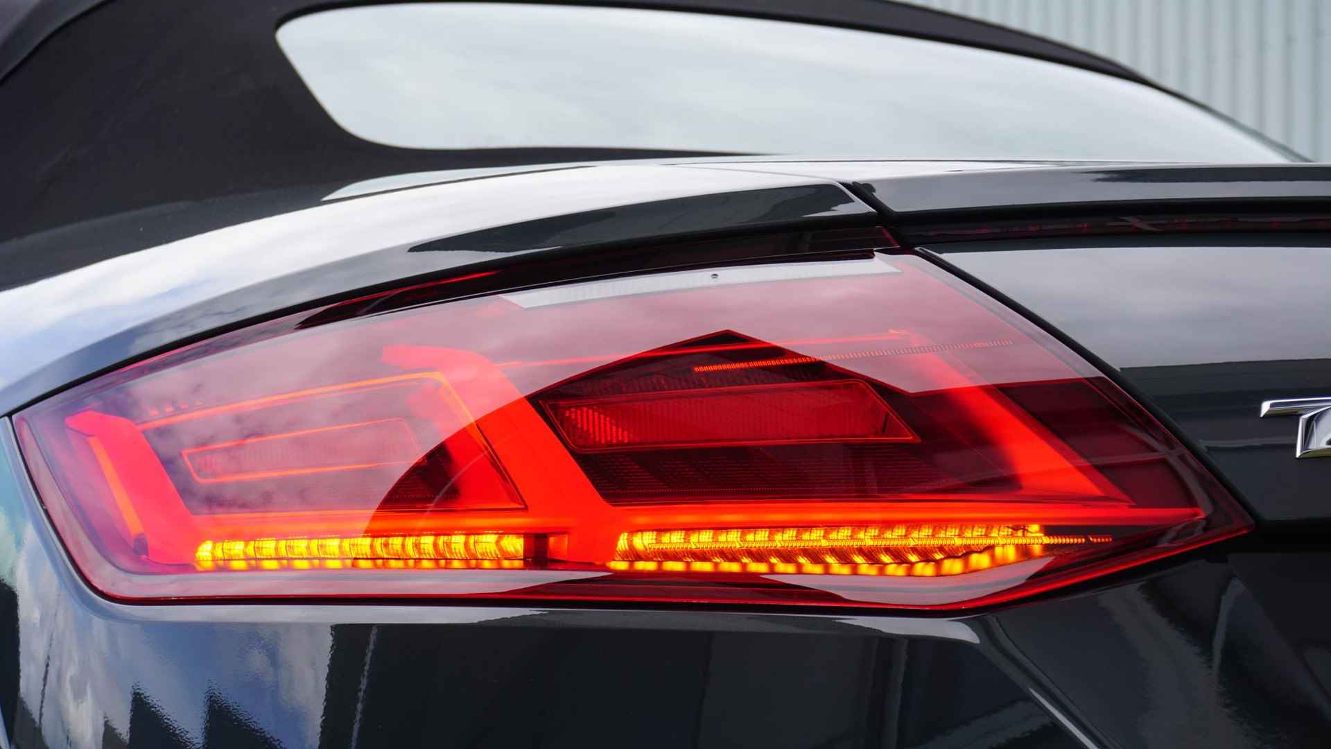 Audi TT Roadster 1.8 TFSI 180pk 2x S-Line B&O Virtual Cockpit Alcantara/Leder Drive Select LED 18inch LM *Nano Grey* Complete TT - 59/64