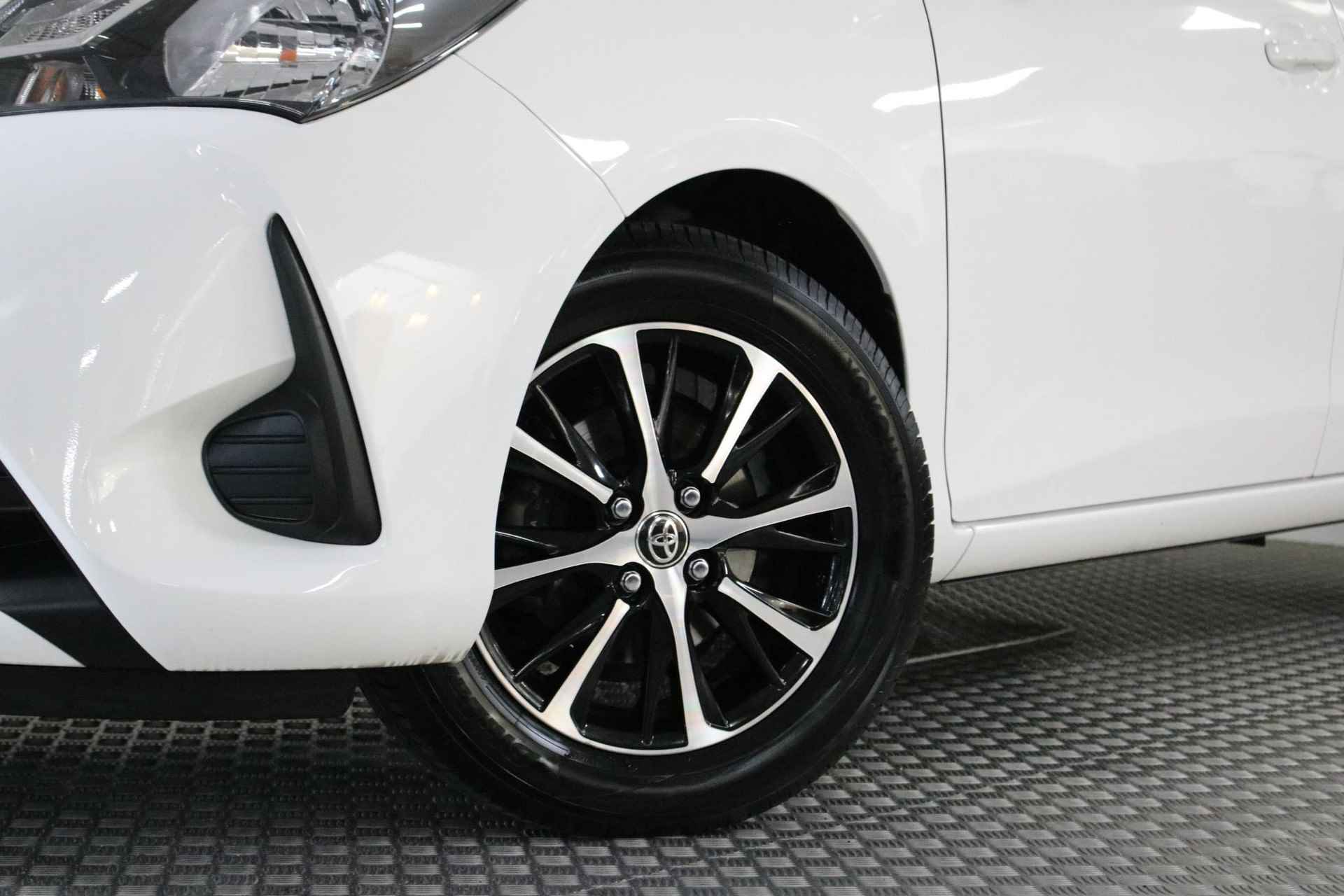 Toyota Yaris 1.0 VVT-i Connect AIRCO | CAMERA | APPLE CARPLAY | LICHTMETAAL | ELEK. RAMEN | - 12/38
