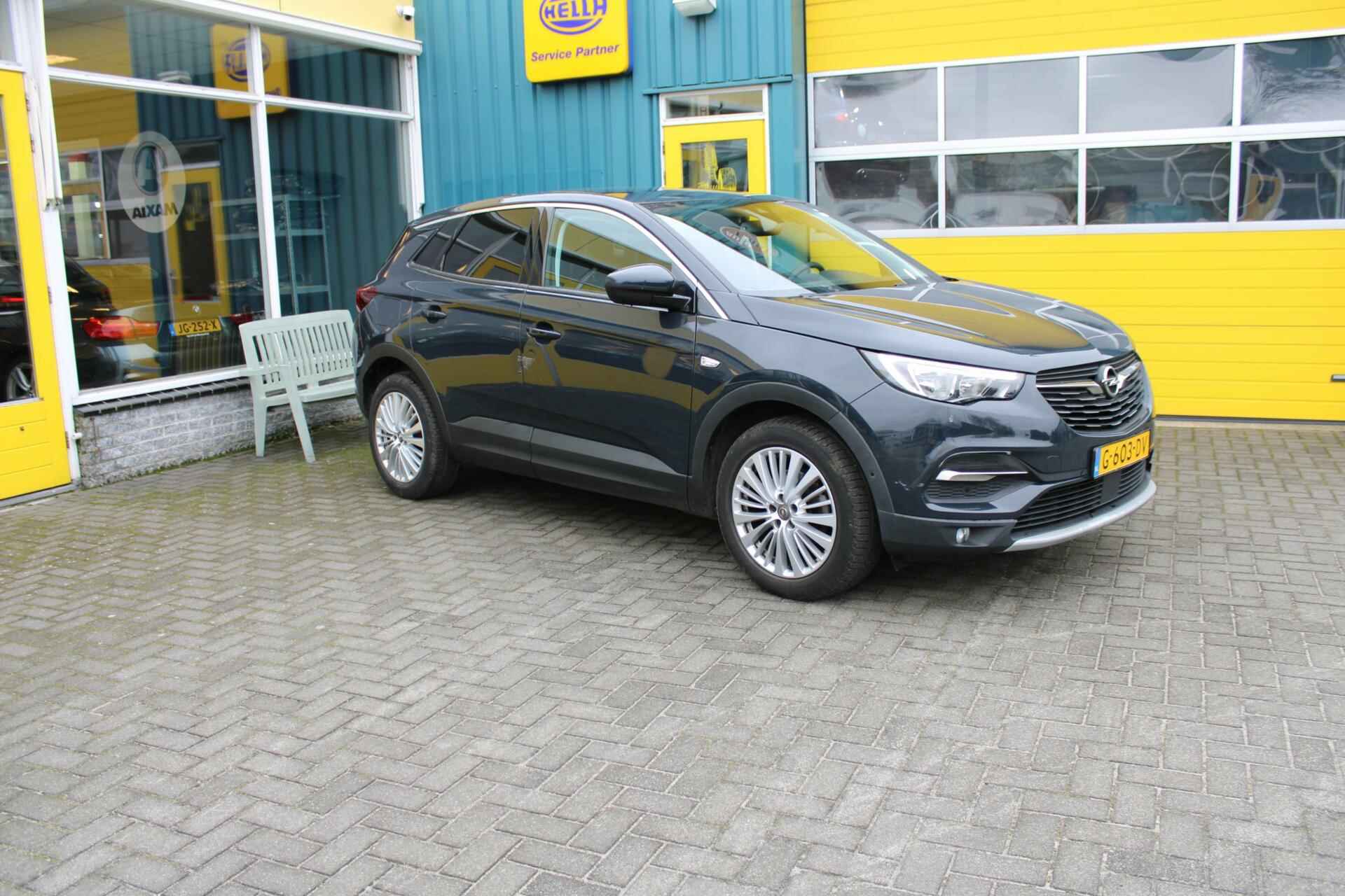 Opel Grandland X 1.2 Turbo Innovation Automaat zeer lage km stand - 3/37