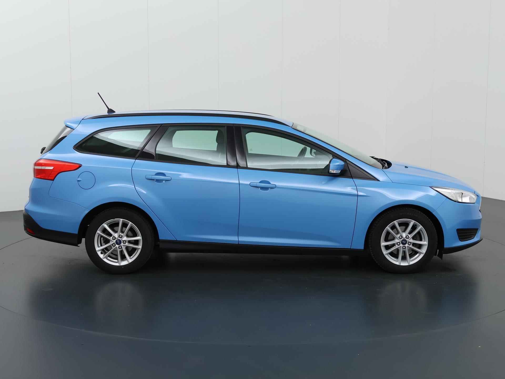 Ford Focus Wagon 1.0 Ecoboost Trend | Navigatie | Parkeersensoren | Cruise Control | Airco | - 7/40