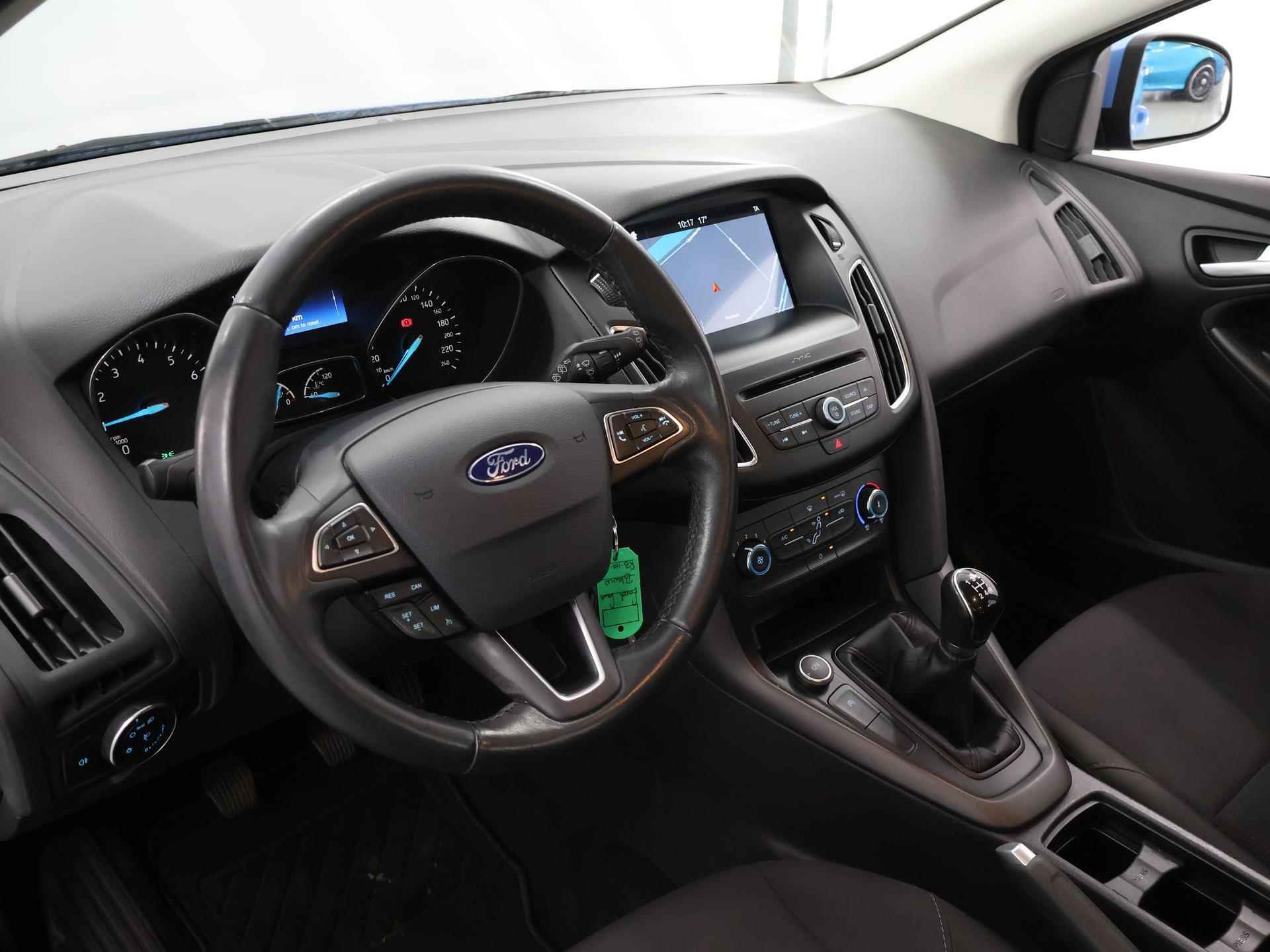 Ford Focus Wagon 1.0 Ecoboost Trend | Navigatie | Parkeersensoren | Cruise Control | Airco | - 8/40