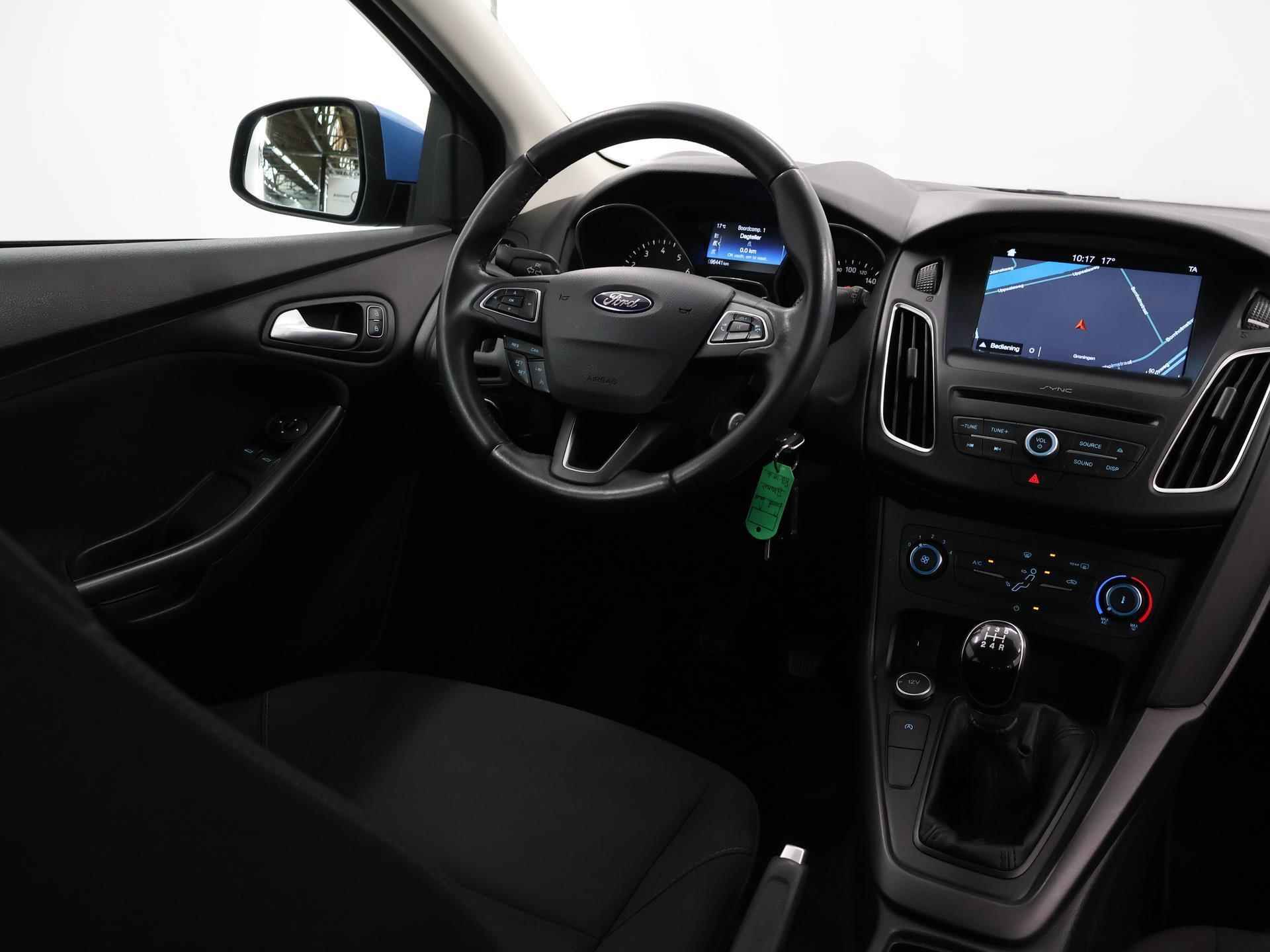 Ford Focus Wagon 1.0 Ecoboost Trend | Navigatie | Parkeersensoren | Cruise Control | Airco | - 10/40