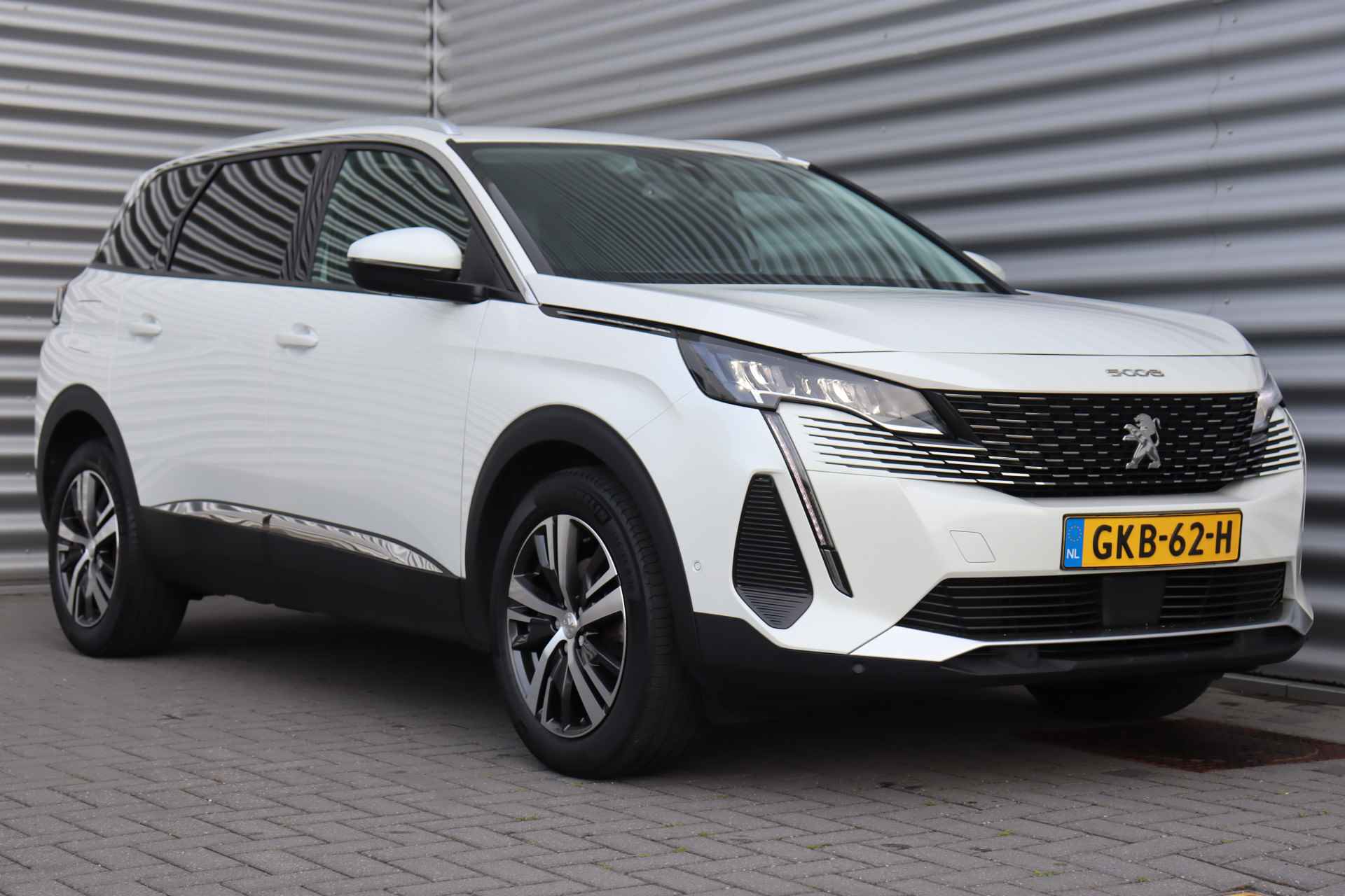 Peugeot 5008 1.2 PURETECH 130PK 7-ZITS ALLURE PACK AUTOMAAT / NAVI / CLIMA / PDC / 18" LMV / CAMERA / KEYLESS / FULL-LED / WINTERPAKKET / 1E - 4/43