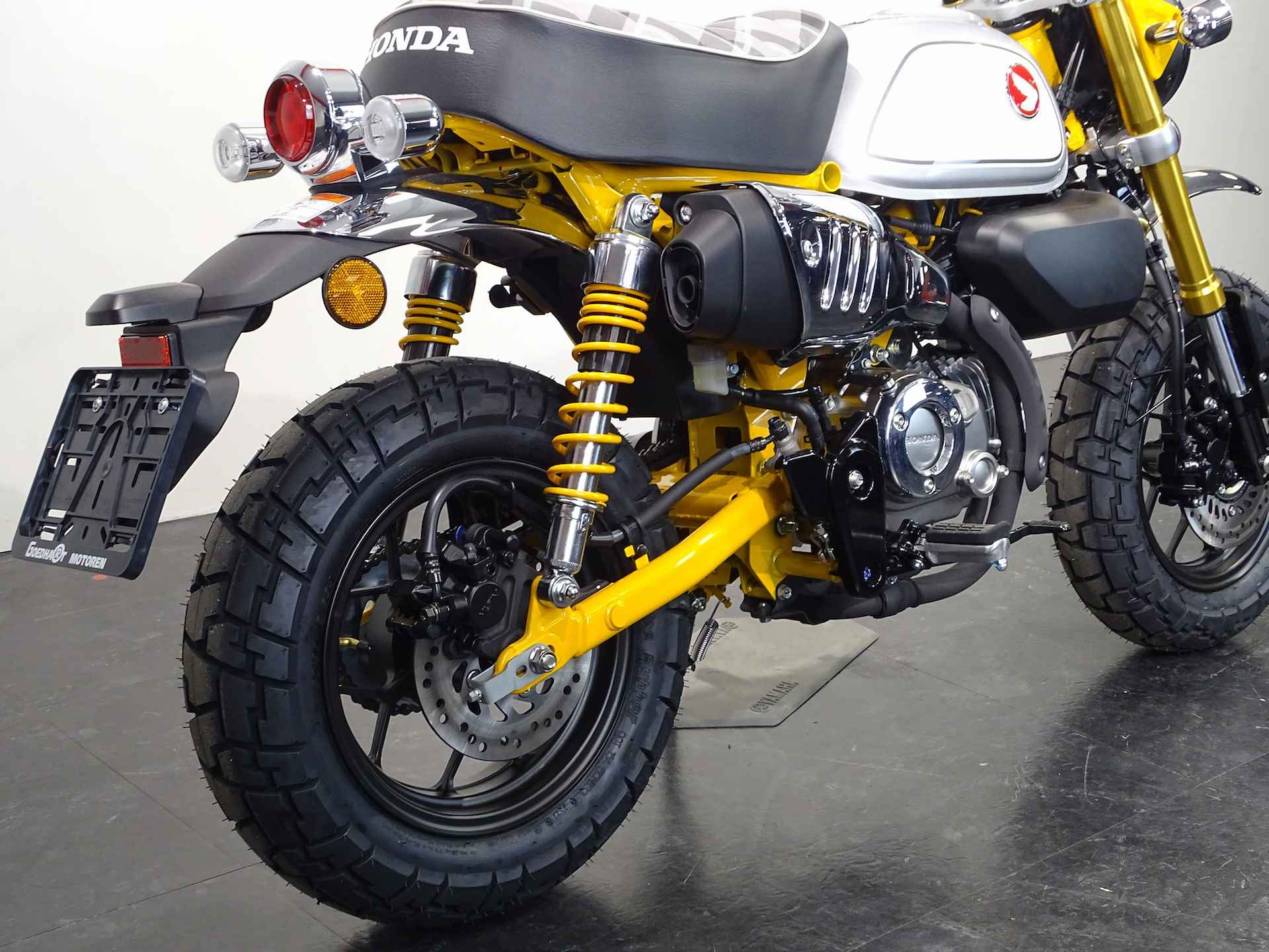 Honda MONKEY Z 125 - 6/11