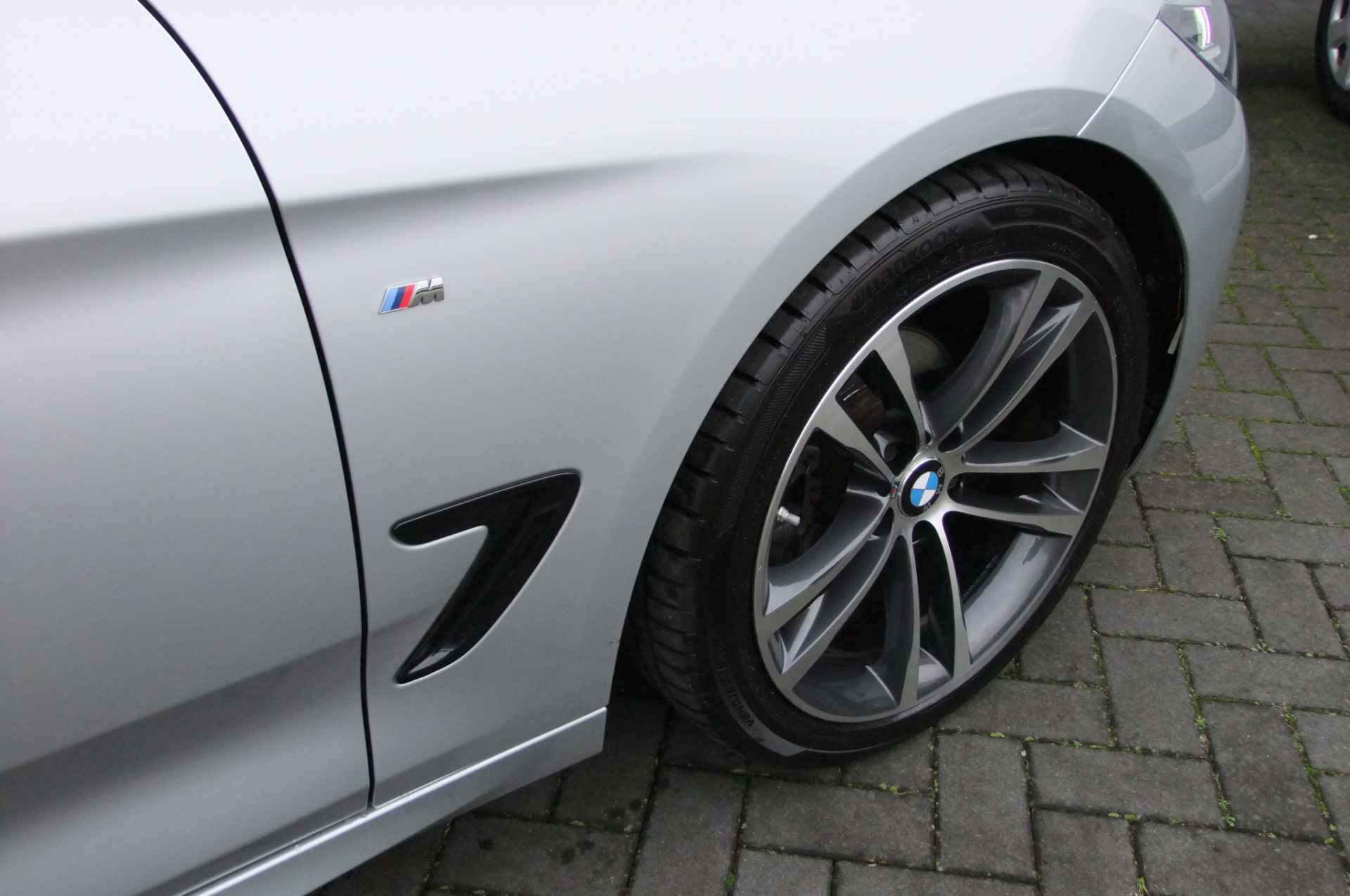 BMW 3-serie Gran Turismo 320i High Executive / M Pakket/ Panorama/ 19 inch/ Stoelverwarming/ NL auto - 20/44