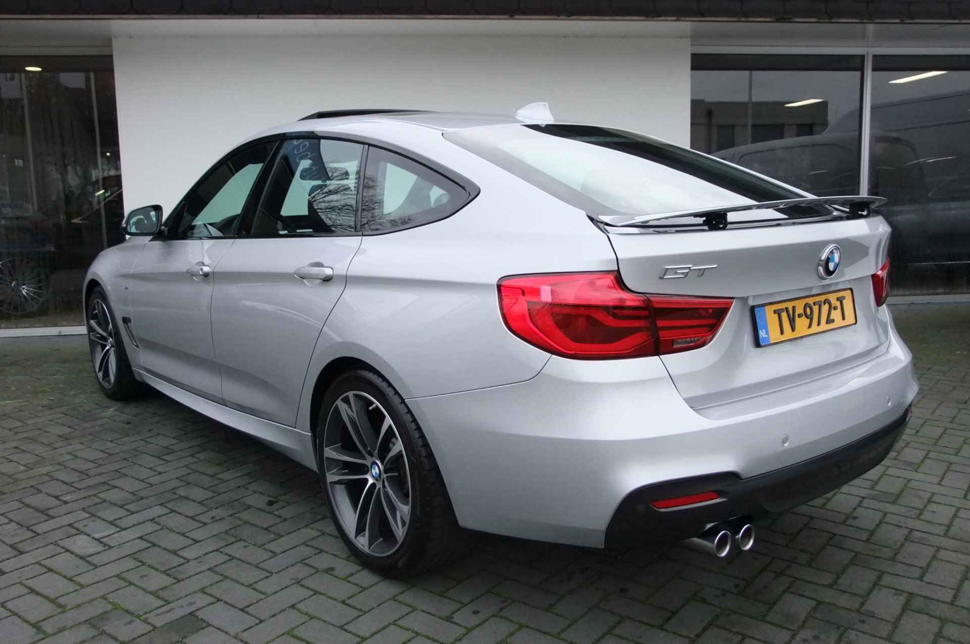 BMW 3-serie Gran Turismo 320i High Executive / M Pakket/ Panorama/ 19 inch/ Stoelverwarming/ NL auto - 22/44