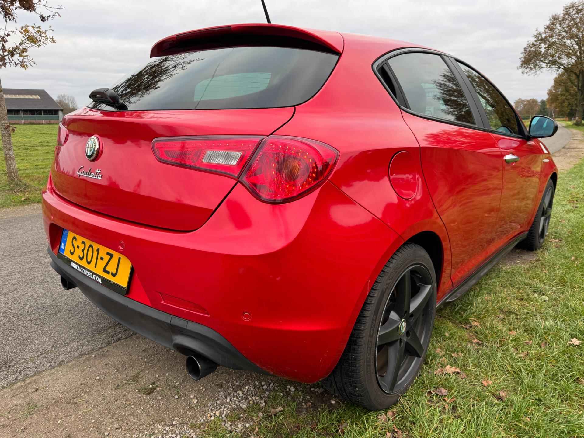 Alfa Romeo Giulietta 1.7 TBi Quadrifoglio Verde 235PK keurig onderhouden - 2/29