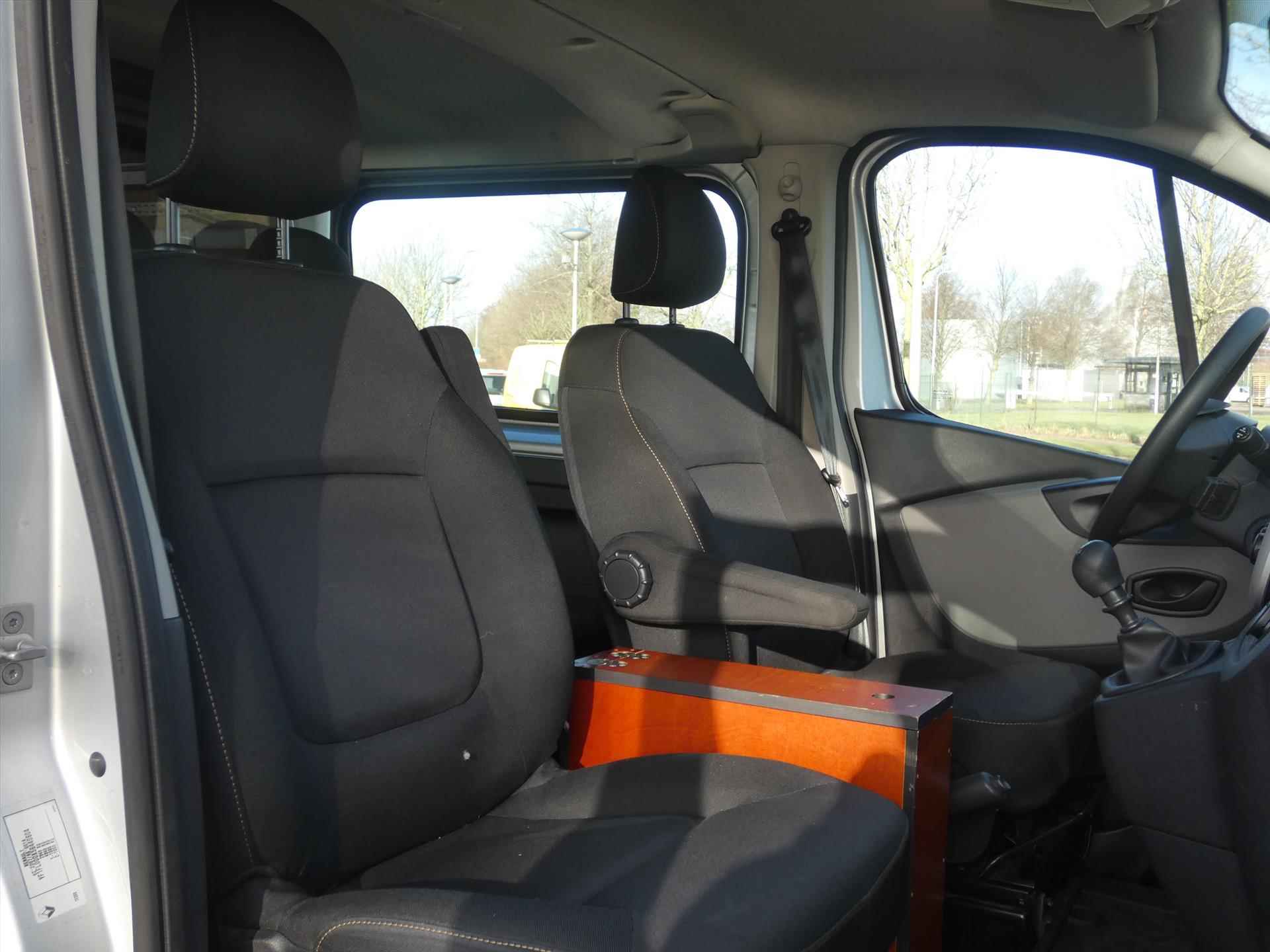 RENAULT Trafic 1.6 dCi 120pk L2H1 T29 Comfort | Dubbele Cabine | Climate & Cruise | Navigatie | PDC | - 12/39