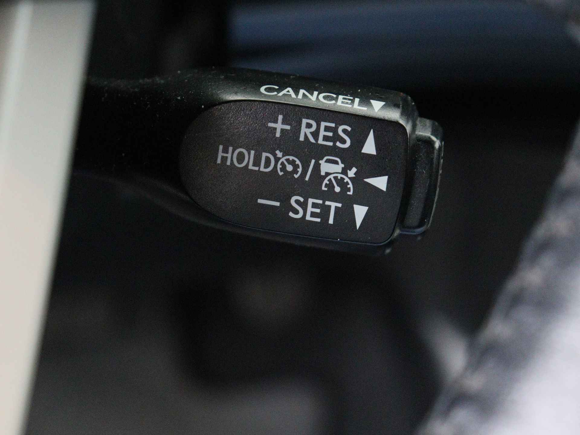 Toyota Prius 1.8 Executive Limited | JBL | Navigatie I Climate Control | Cruise Control | Camera | Lederen bekleding | Dealer onderhouden | Keyless Entry/Start | Stoelverwarming voor | - 22/43