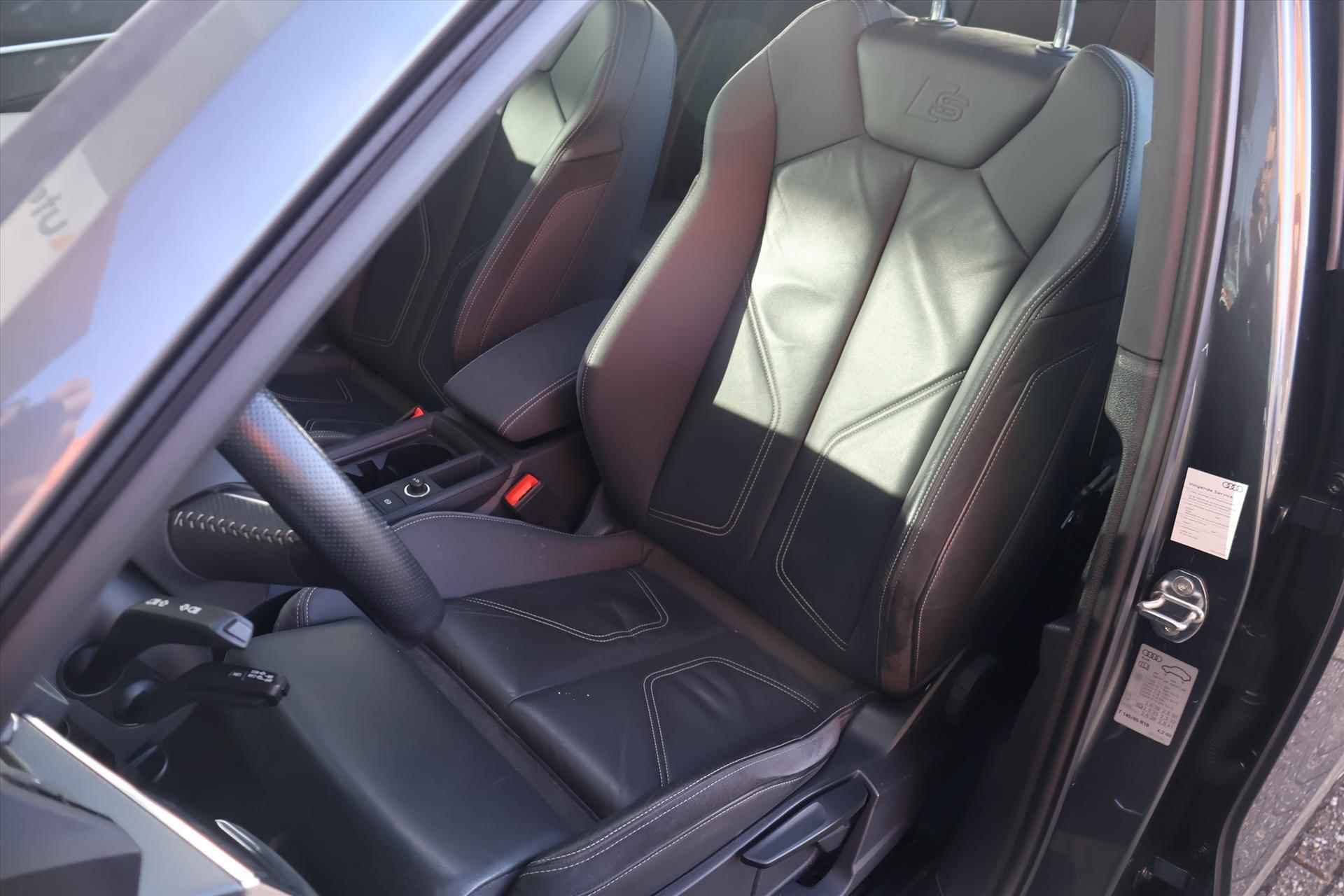 Audi Q3 35 TFSI S-Line 150pk | Pano | Bang & Olufsen | Leder Interieur | 1e Eigenaar - 6/49