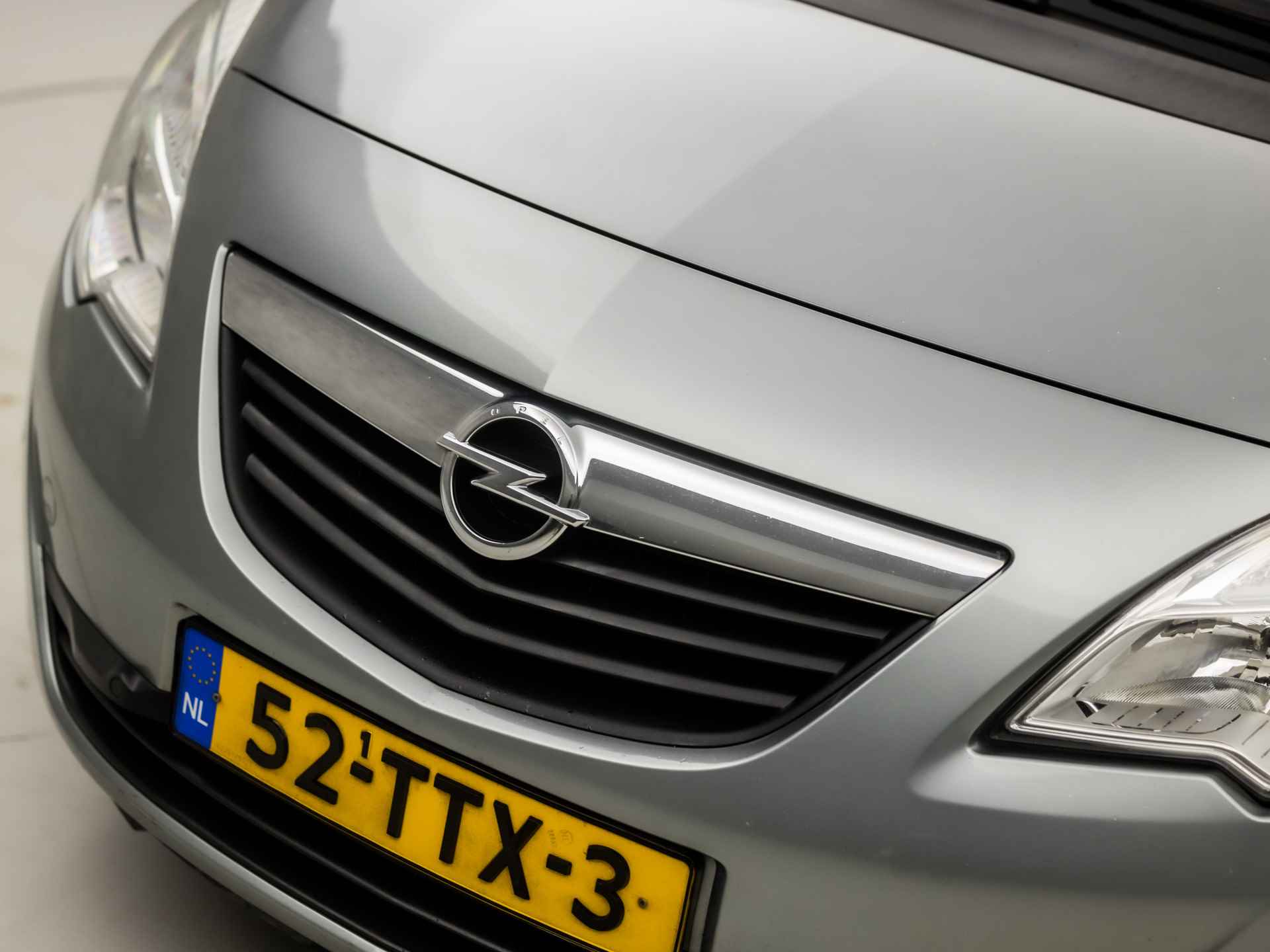 Opel Meriva 1.4 Turbo Anniversary Edition (NAP, BLUETOOTH, CRUISE, SPORTSTOELEN, PARKEERSENSOREN, NIEUWE APK, LM VELGEN, NIEUWSTAAT) - 27/33