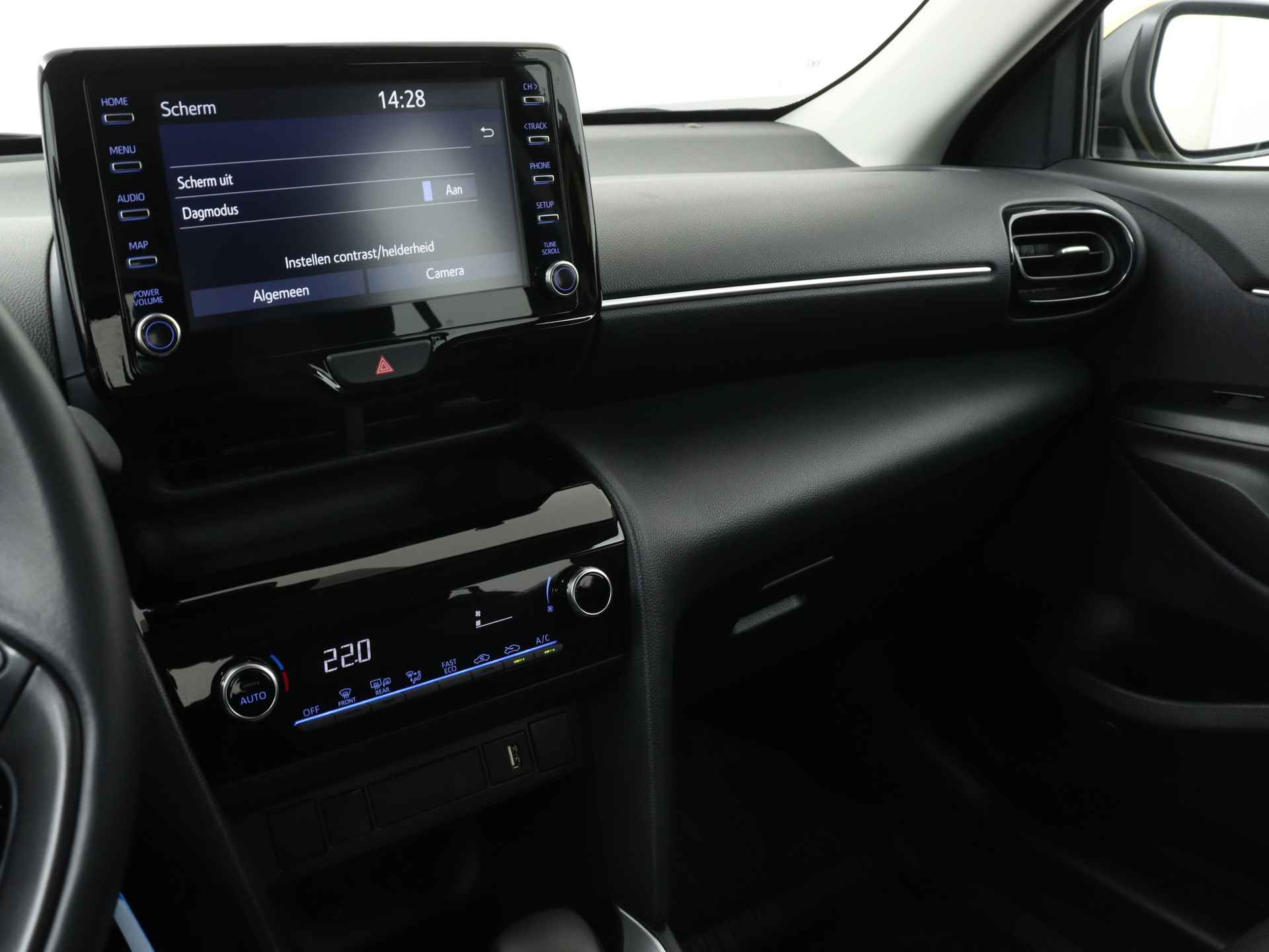 Toyota Yaris Cross 1.5 Hybrid Active Limited | Apple Carplay / Android Auto | - 8/42