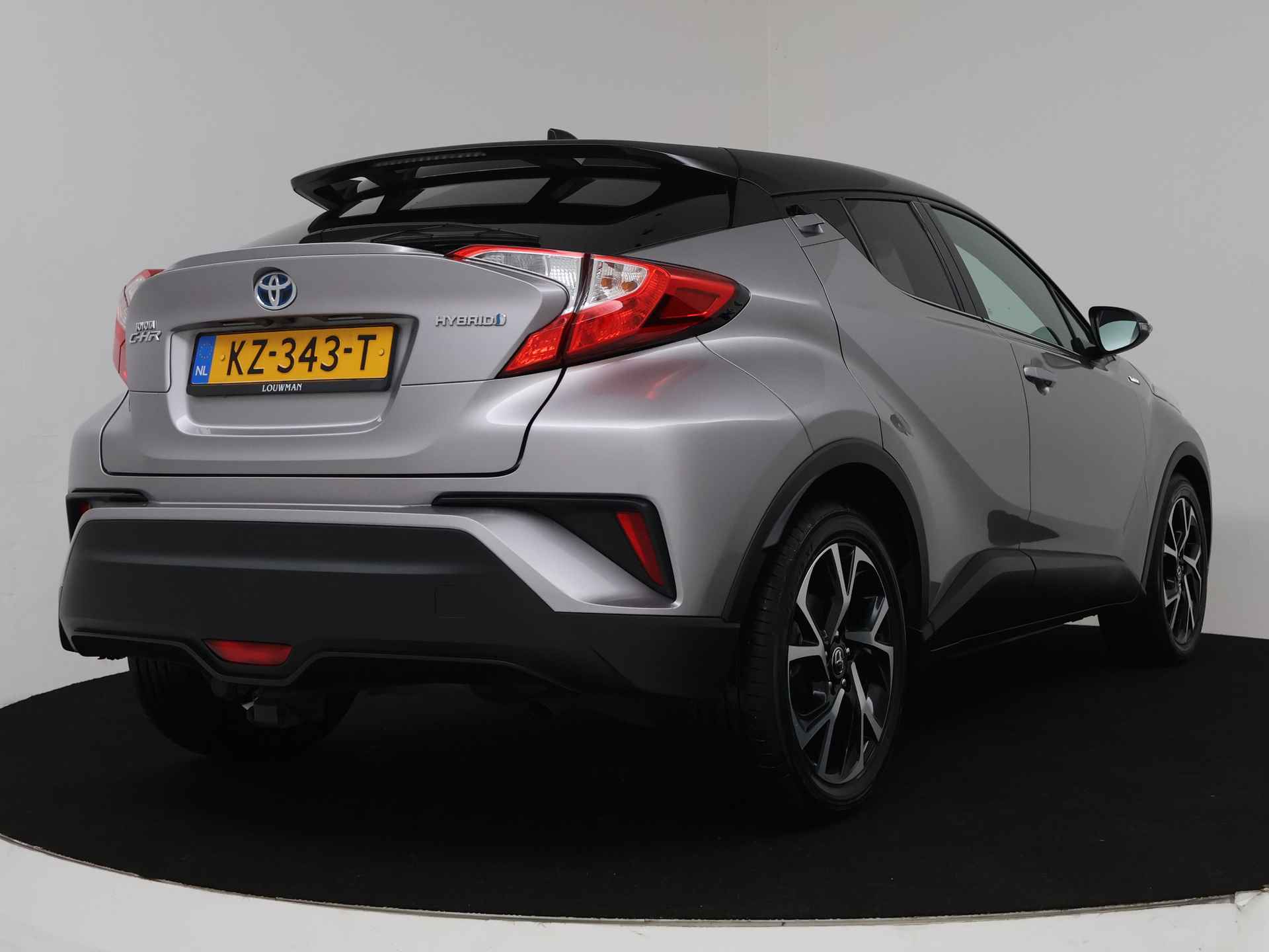 Toyota C-HR 1.8 Hybrid Bi-Tone | Navigatie | Camera | Cruise Control Adaptief | LM velgen | Voorstoelen verwarmd | Rotterdam Noord Martin Van Orsouw - 3/41