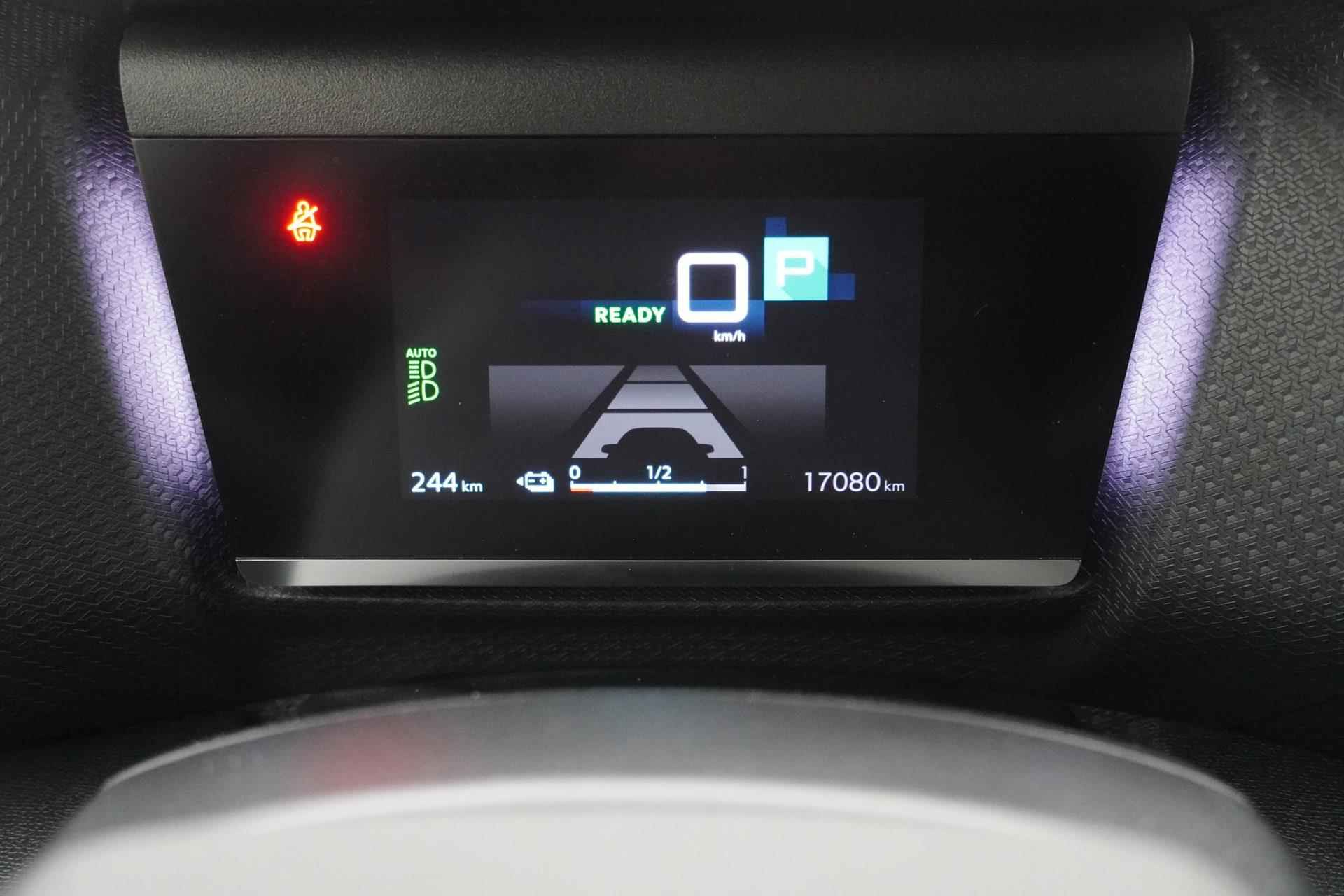 Citroen C4 Feel Edition 50 kWh | Navigatie | Camera | Head Up  | Ad. Cruise | Climate control | Apple Carplay | PDC V+A | LMV 18 inch - 14/30