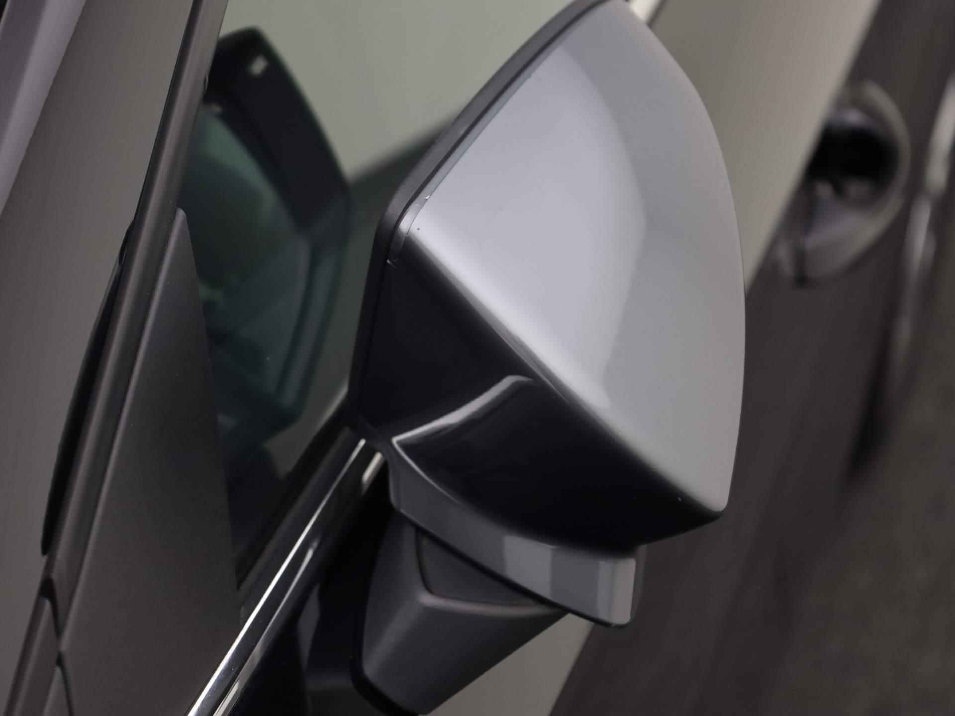 SEAT Ibiza 1.0TSI/110PK Xcellence · Navigatie · Parkeersensoren + camera · Leder/Alcantara - 29/38
