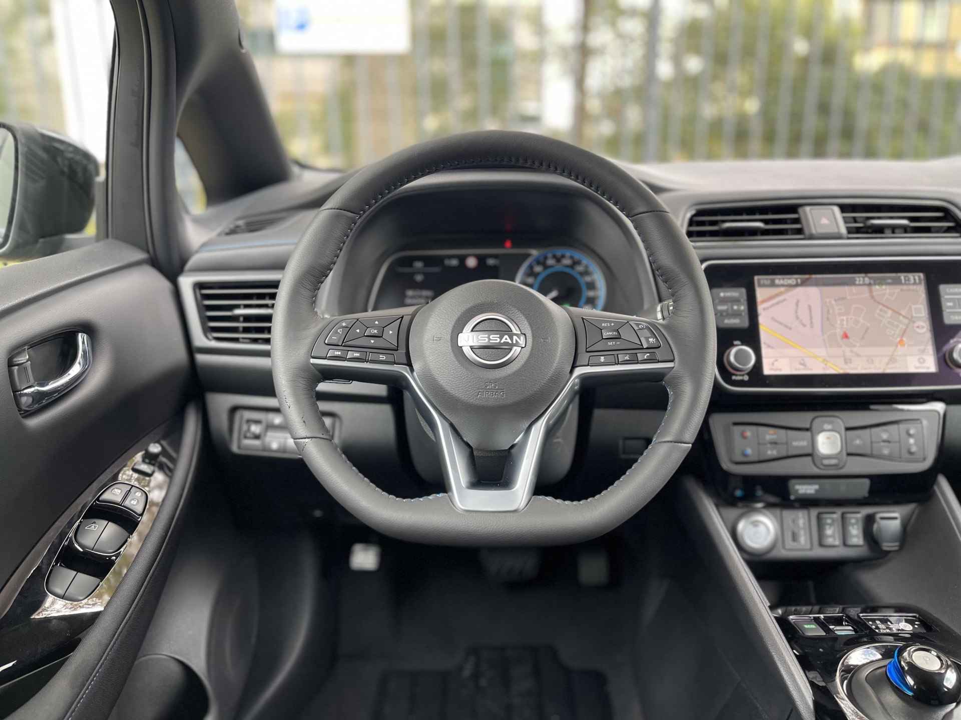 Nissan LEAF N-Connecta 39 kWh - 10/17