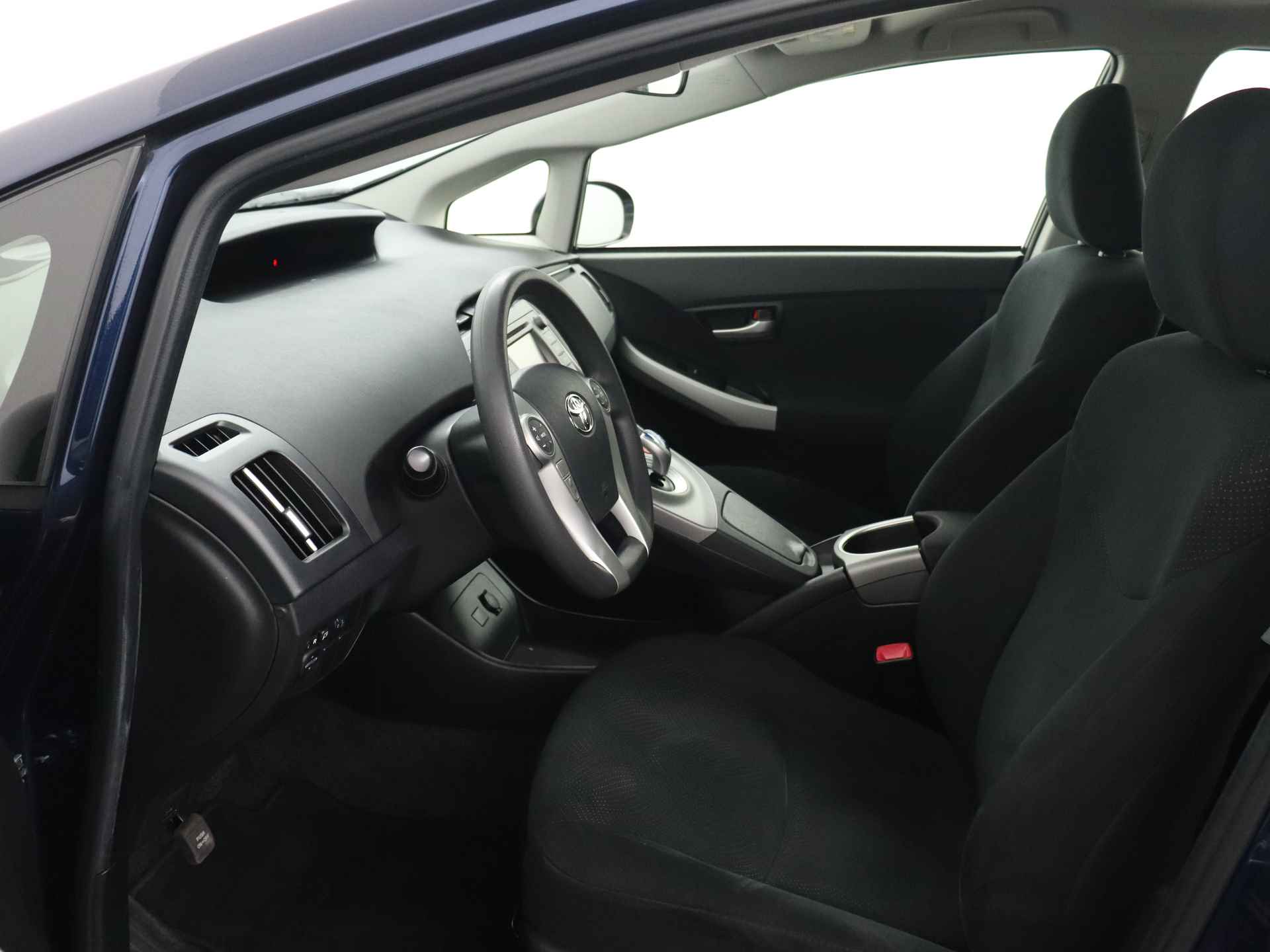 Toyota Prius 1.8 Comfort Edition | Dealeronderhouden | Navigatie | Achteruitrijcamera | - 19/40