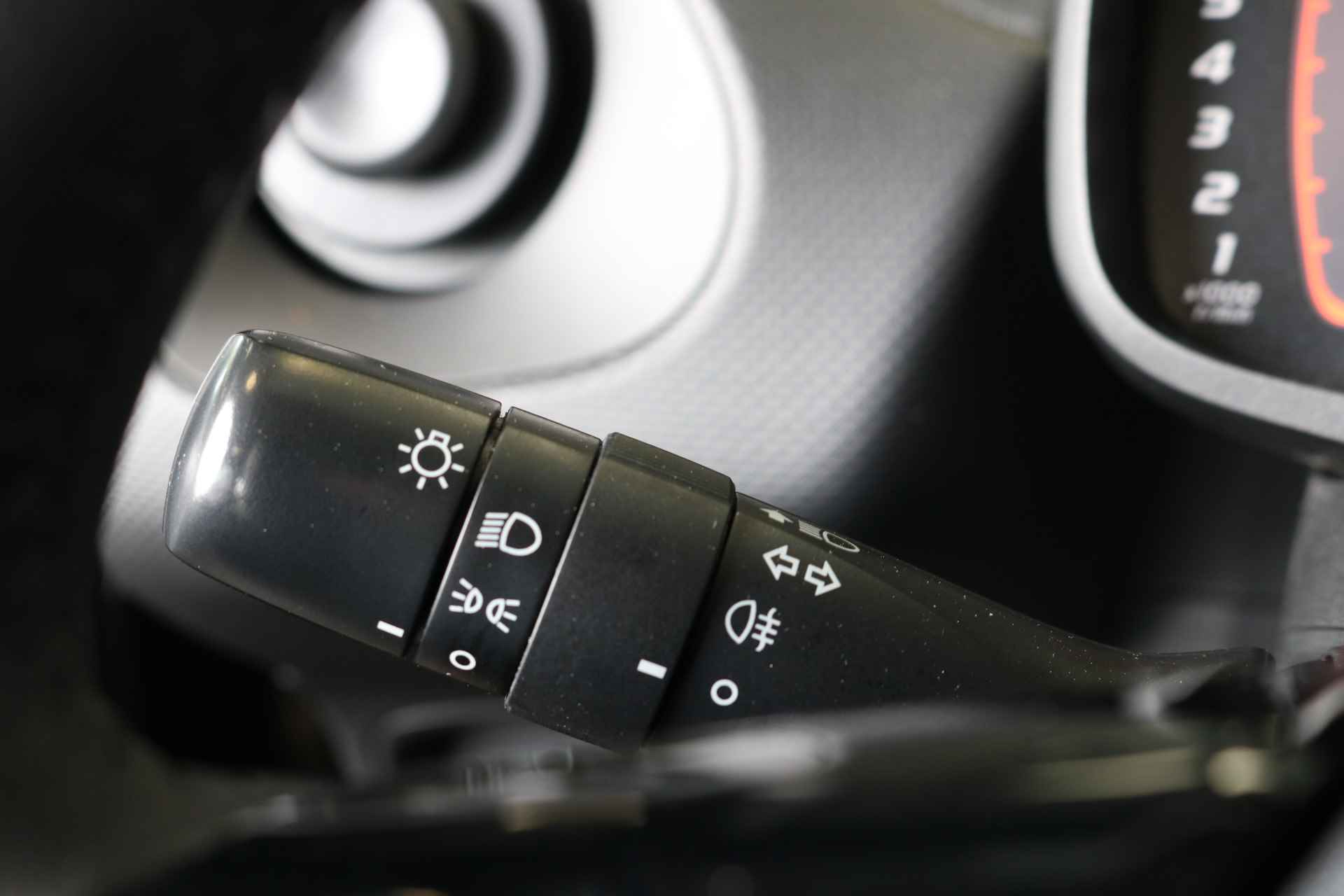 Citroën C1 1.0 VTi 72PK Feel | Airco | Bluetooth |  Lederen stuurwiel | lederen versnellingspook | Centrale vergrendeling | - 21/36