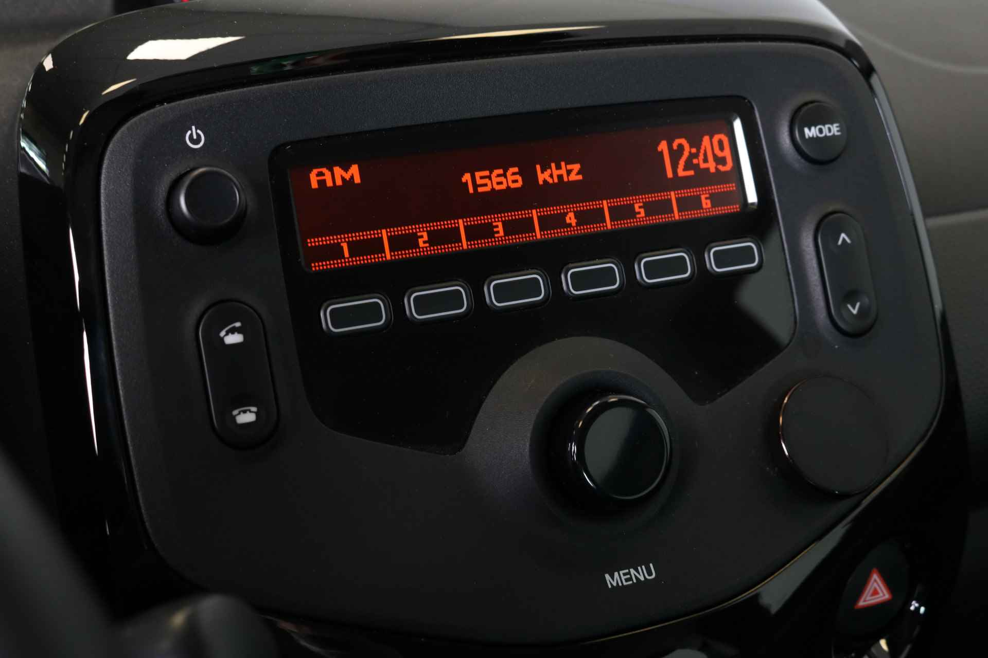 Citroën C1 1.0 VTi 72PK Feel | Airco | Bluetooth |  Lederen stuurwiel | lederen versnellingspook | Centrale vergrendeling | - 29/36