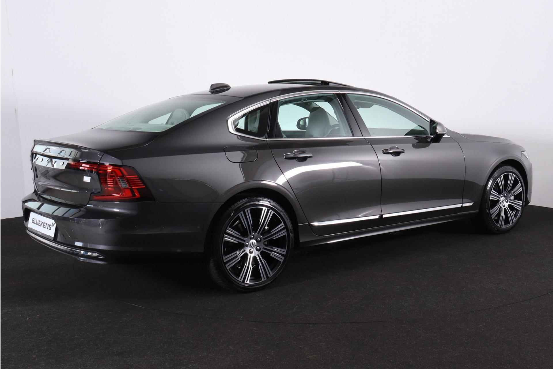 Volvo S90 T8 AWD Ultimate Bright - LONG RANGE - Luchtvering - Schuif/kanteldak - IntelliSafe Assist & Surround - 360° Camera - Harman/Kardon audio - Verwarmde voorstoelen, stuur & achterbank - Parkeersensoren voor & achter - Elektr. bedienb. voorstoelen met geheugen - Head up display - 20' LMV - 5/28