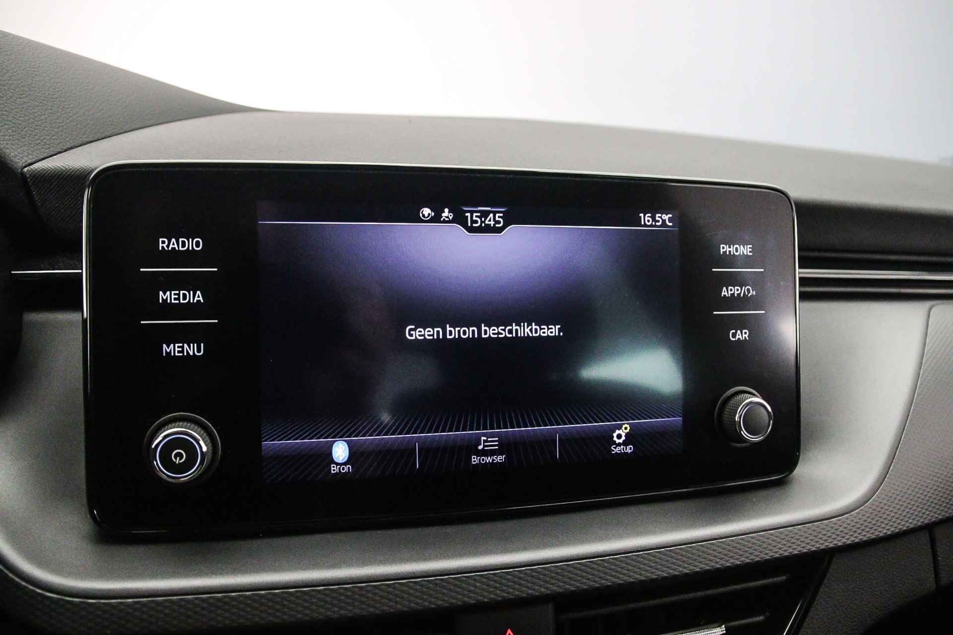 Škoda Kamiq Ambition 1.0 TSI 110pk Cruise control, Airco, DAB, Radio, LED verlichting, Parkeersensor achter, App connect - 21/37