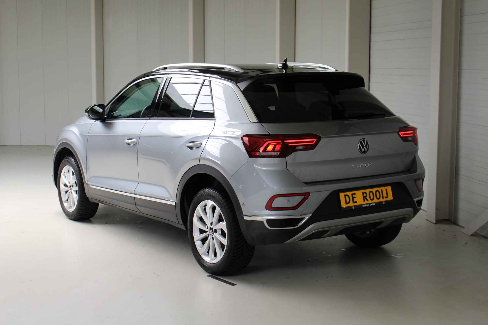 Volkswagen T-Roc 1.5 TSI Style DSG Navigatie | Iq-Light | All season banden | Cruise Control | Ergo-comfort stoel - 3/22