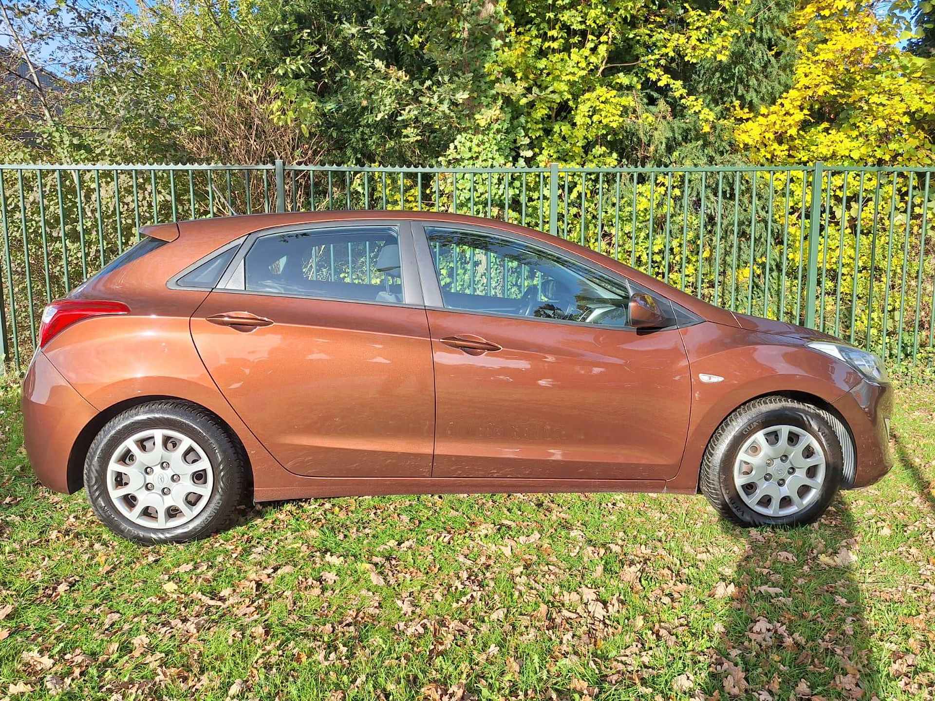 Hyundai I30 CW 1.4i i-Drive Cool | Unieke kleur | incl Groot onderhoud en Garantie - 9/28