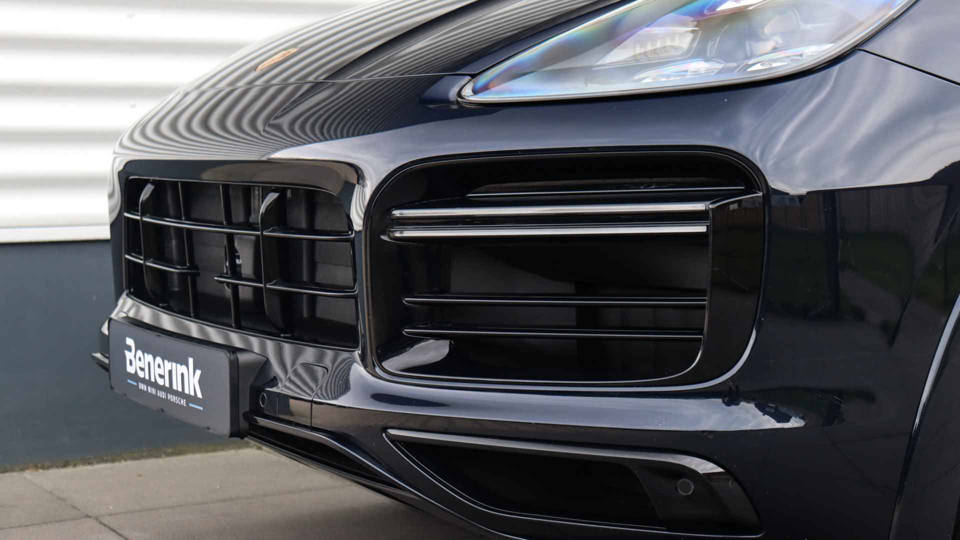 Porsche Cayenne 4.0 Turbo S E-Hybrid SportDesign | Panoramadak | Stoelventilatie | Keramisch | Soft-Close | Achterasbesturing - 18/37