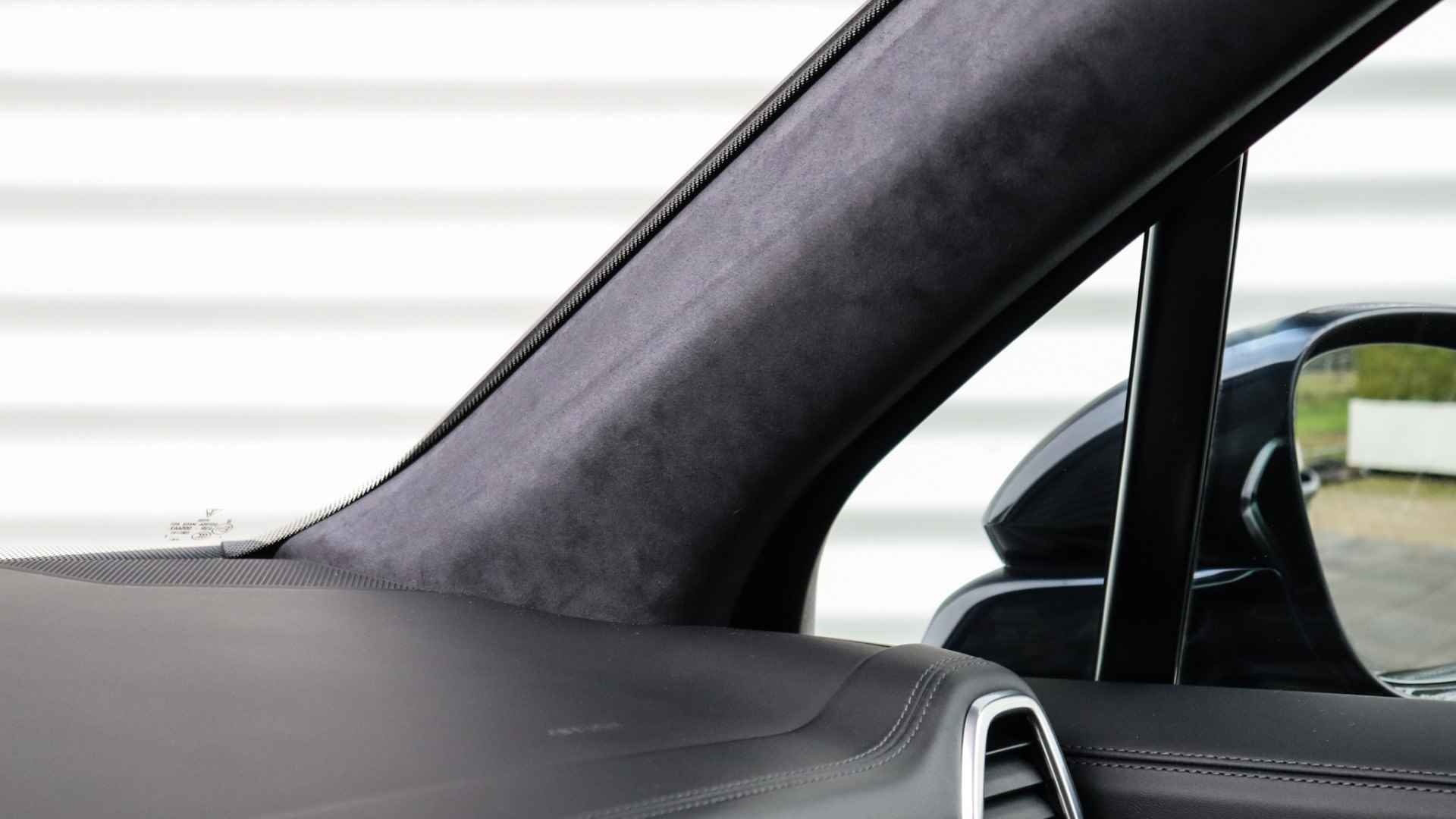 Porsche Cayenne 4.0 Turbo S E-Hybrid SportDesign | Panoramadak | Stoelventilatie | Keramisch | Soft-Close | Achterasbesturing - 34/37