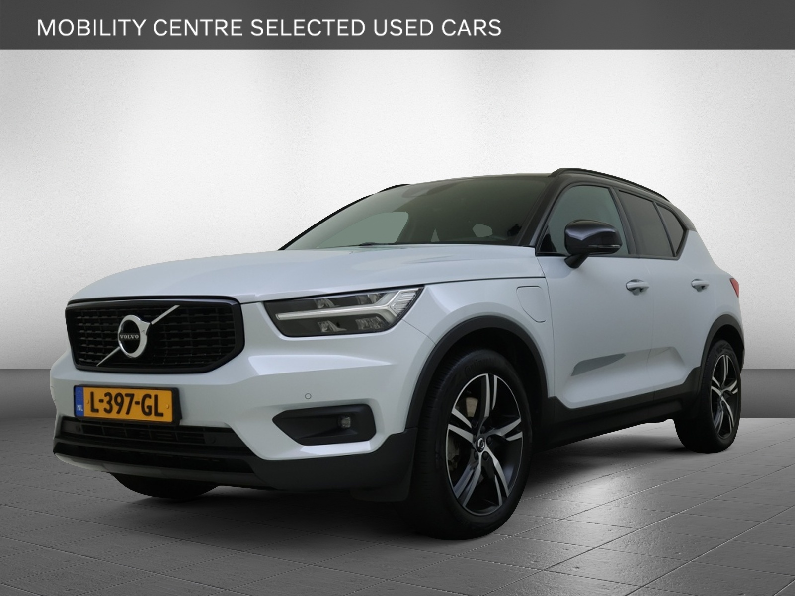 Volvo XC40 T4 R-Design Expression - Two/Tone | Memory | NAV | Stoel-/Stuurv