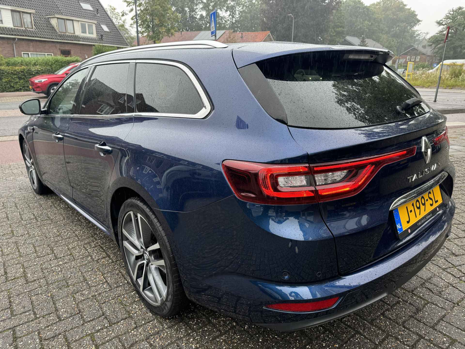 Renault Talisman Estate 1.6 TCe 150pk Limited Aut. Bose | Camera | 19inch - 9/36