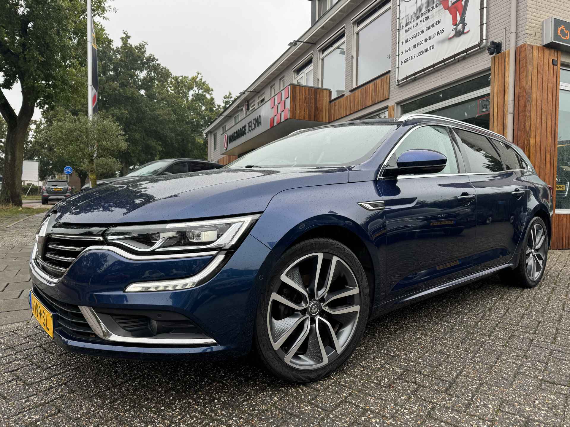 Renault Talisman Estate 1.6 TCe 150pk Limited Aut. Bose | Camera | 19inch - 31/36