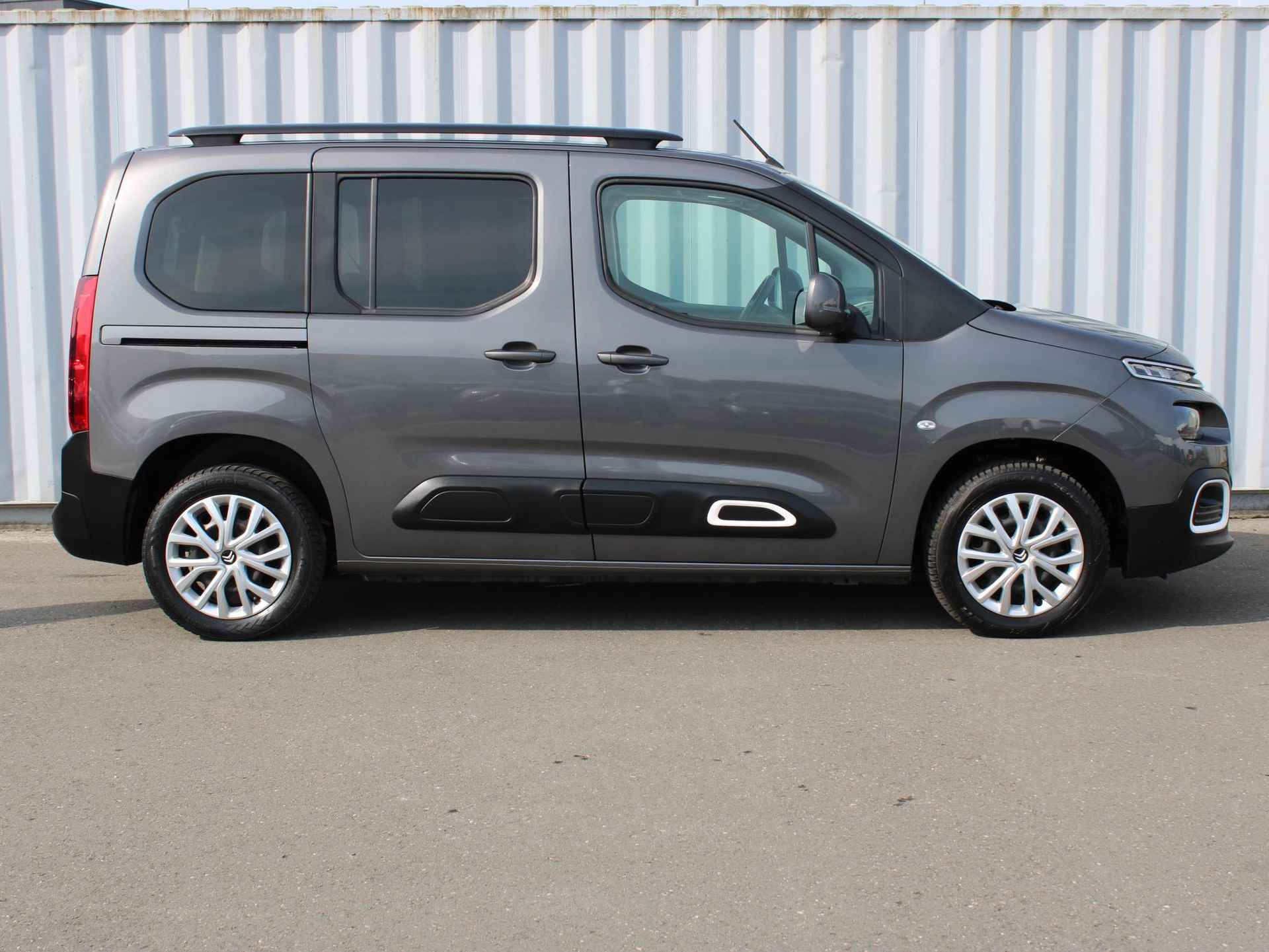 Citroen Berlingo 1.2 PT 110 SHINE FULL OPTIONS - 10/44