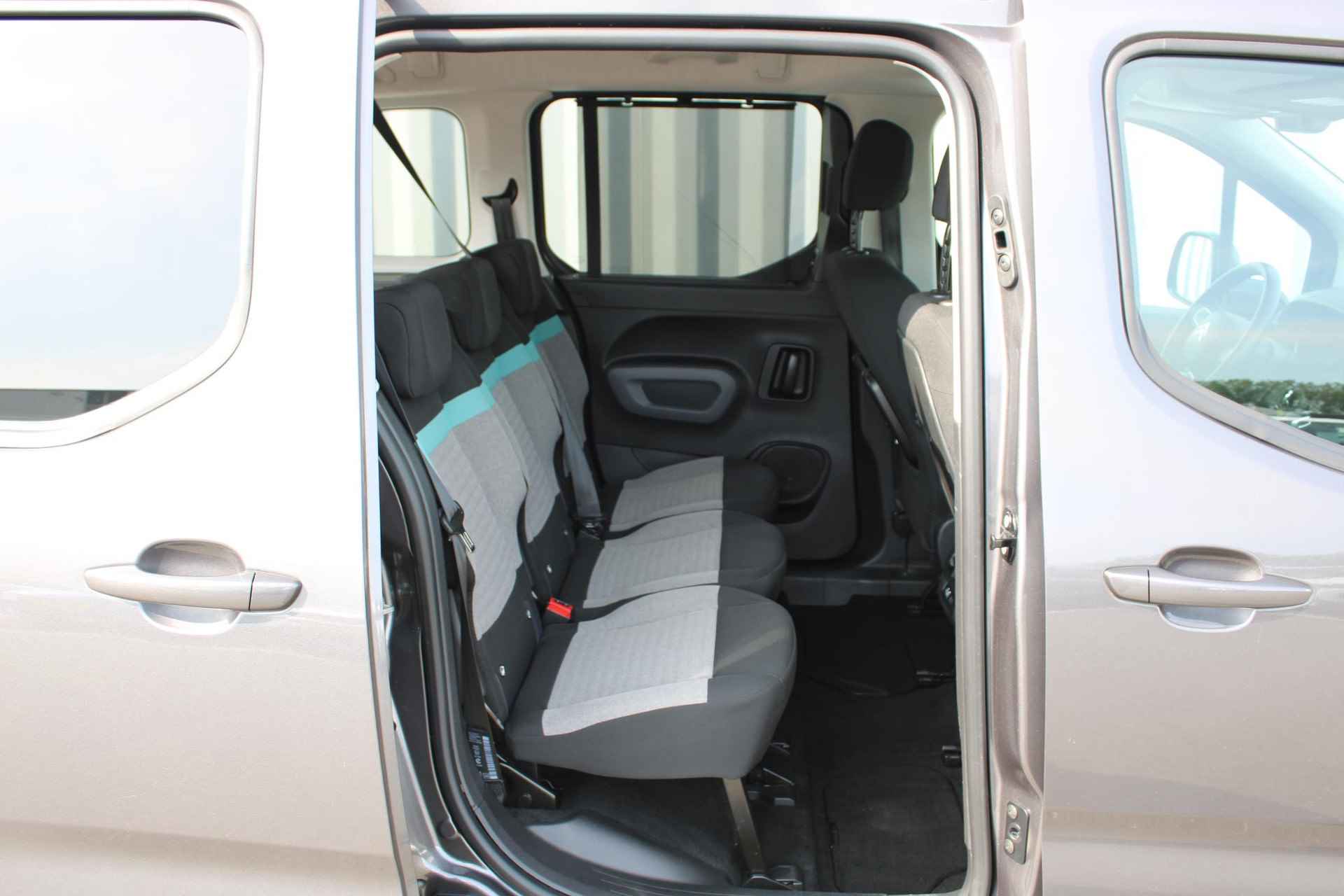 Citroen Berlingo 1.2 PT 110 SHINE FULL OPTIONS - 15/44